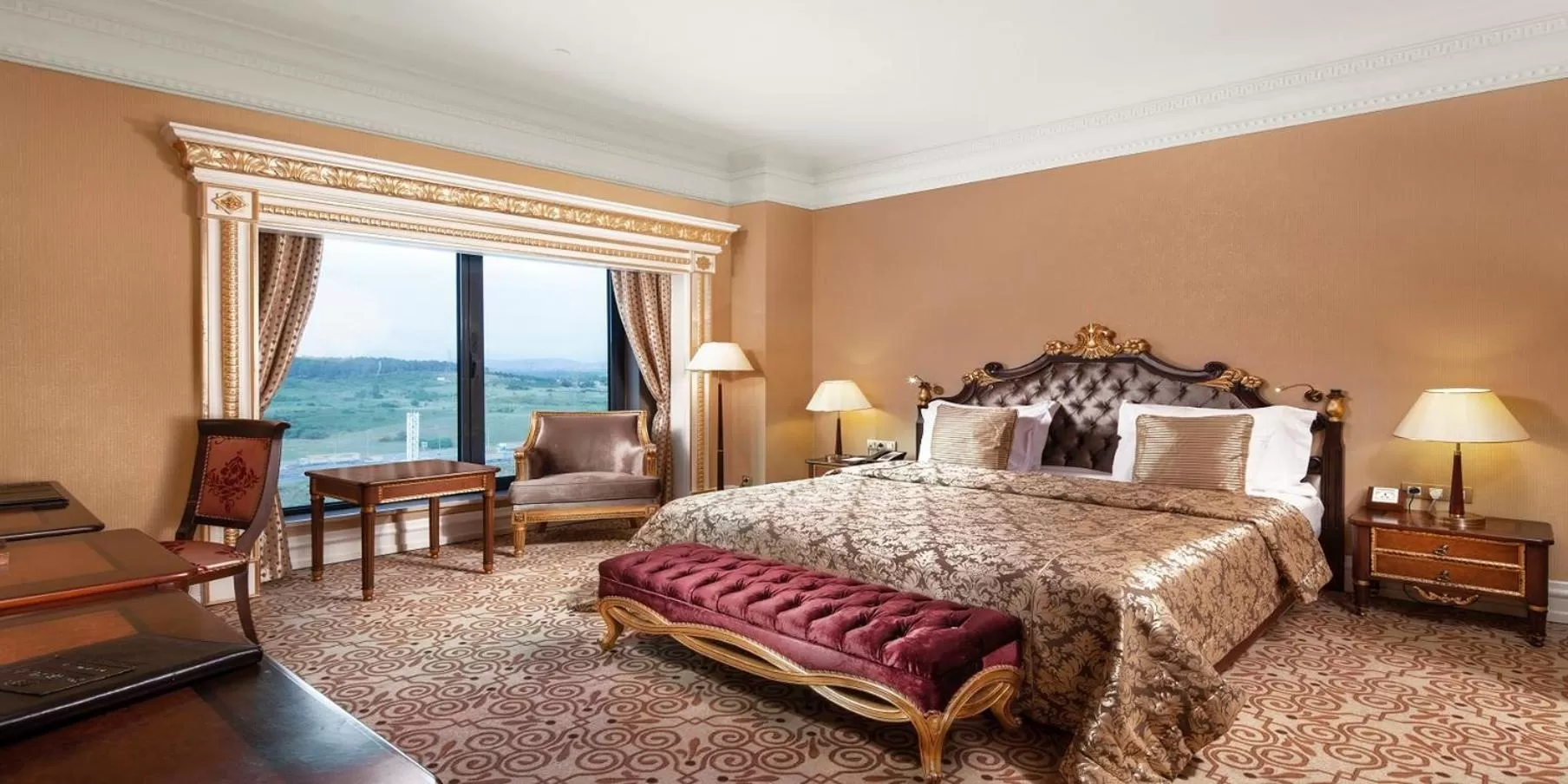 Photo of the whole room, Bed in Crowne Plaza Istanbul Asia by IHG