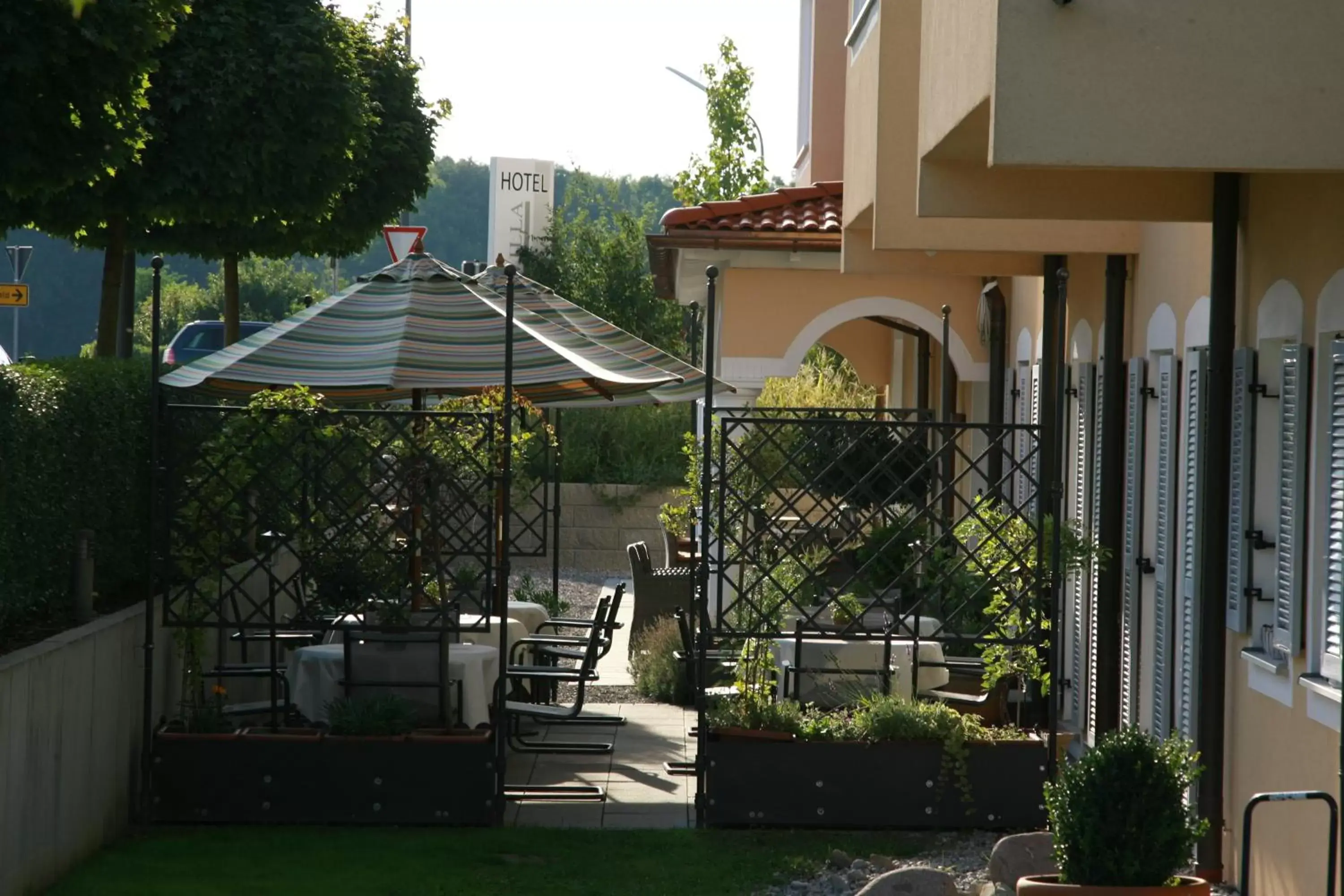 Patio in Ampervilla Hotel