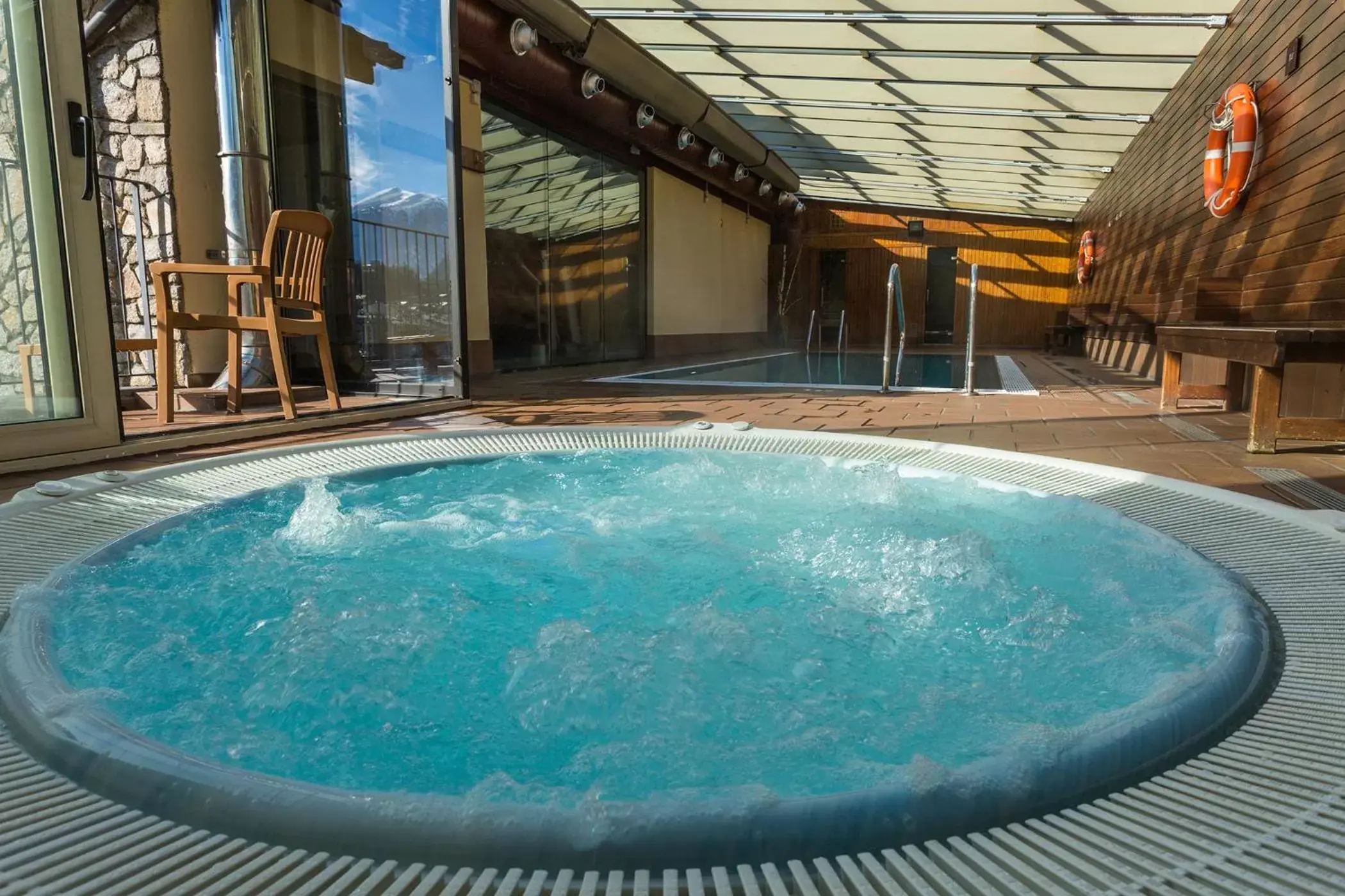 Hot Tub, Swimming Pool in Hotel Màgic La Massana