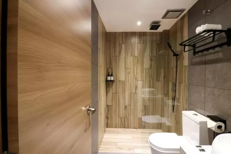 Shower, Bathroom in The NINES HOTEL Malacca