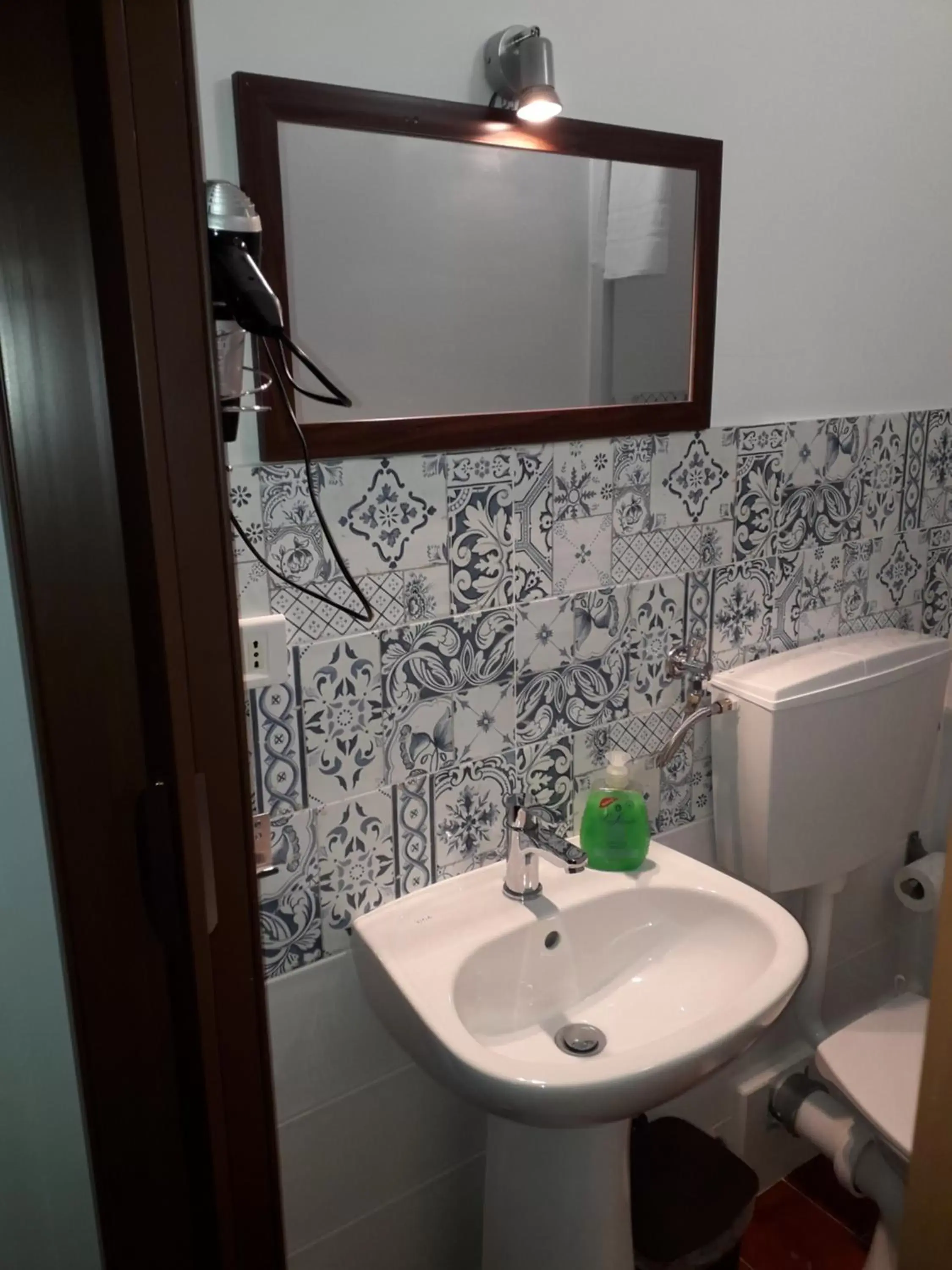 Bathroom in Milazzo Beach