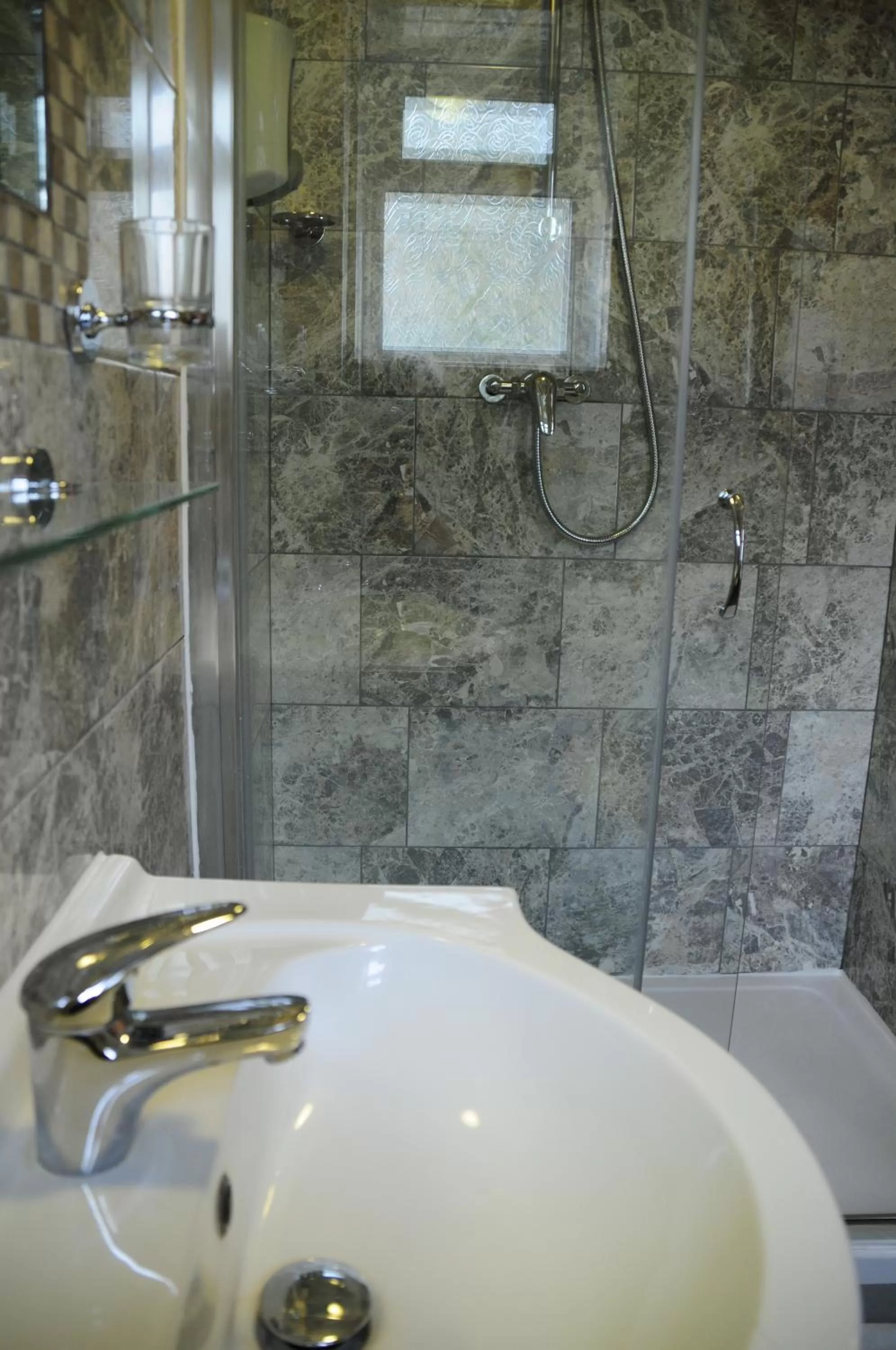 Cricklewood Lodge Hotel