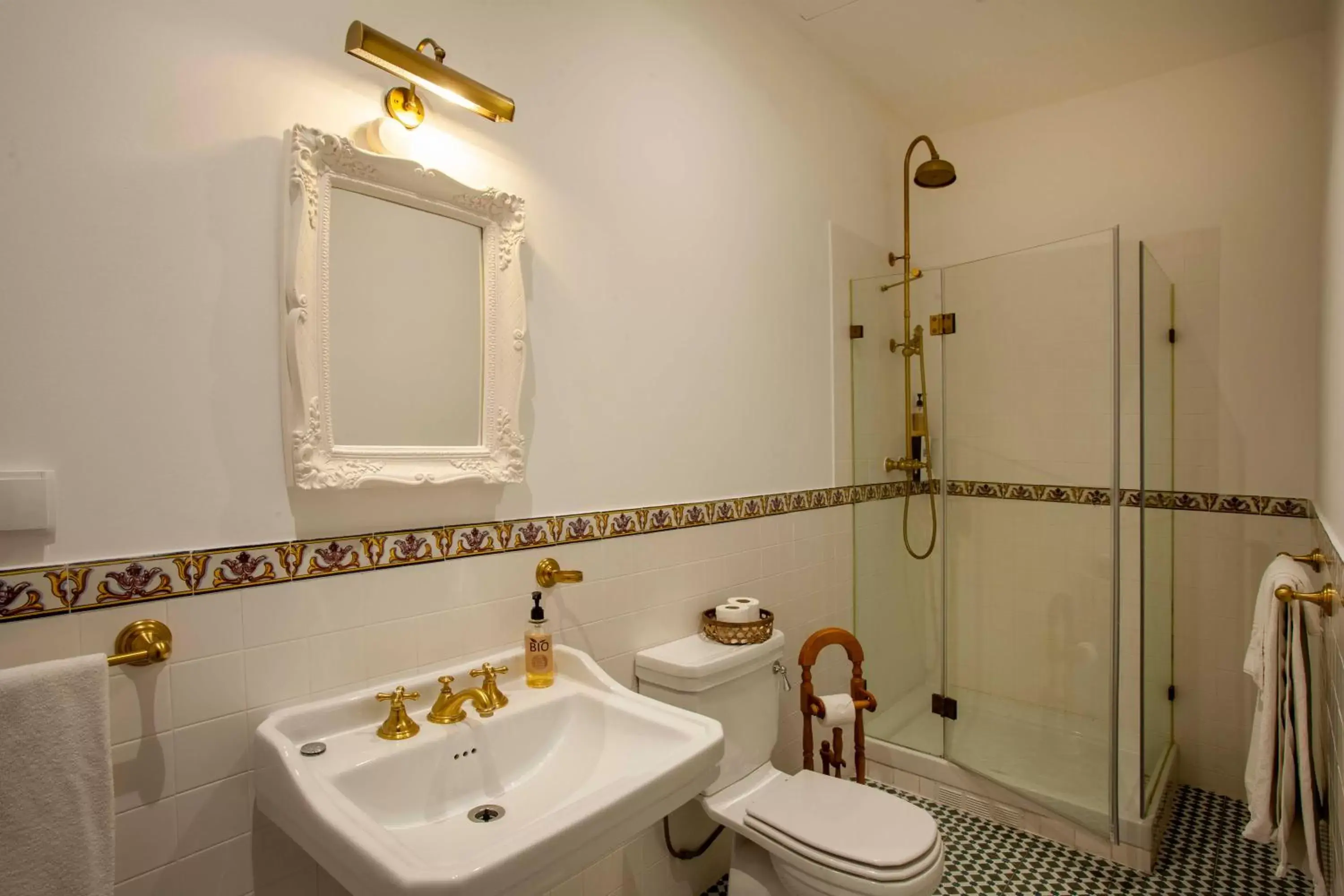 Bathroom in Palácio de Sintra Boutique House