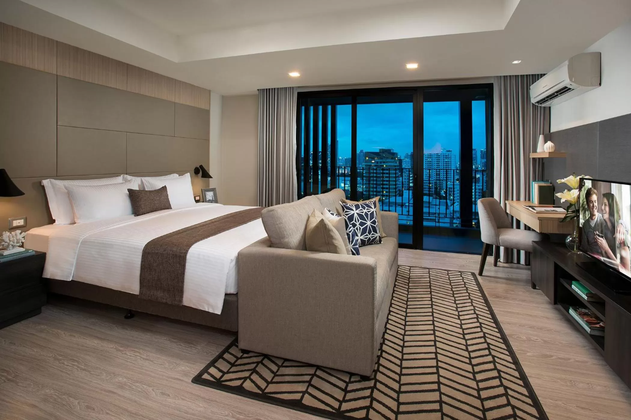 Bedroom, Bed in Somerset Ekamai Bangkok