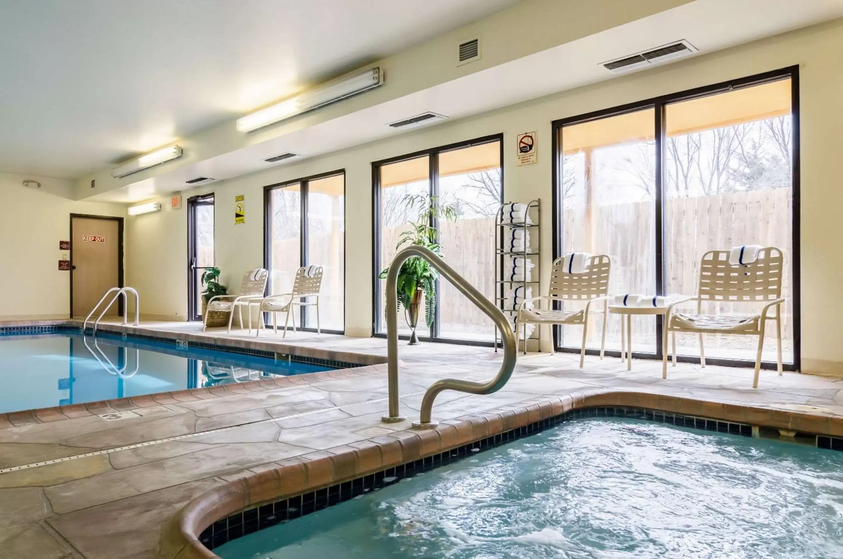 On site, Swimming Pool in Quality Inn & Suites Manhattan