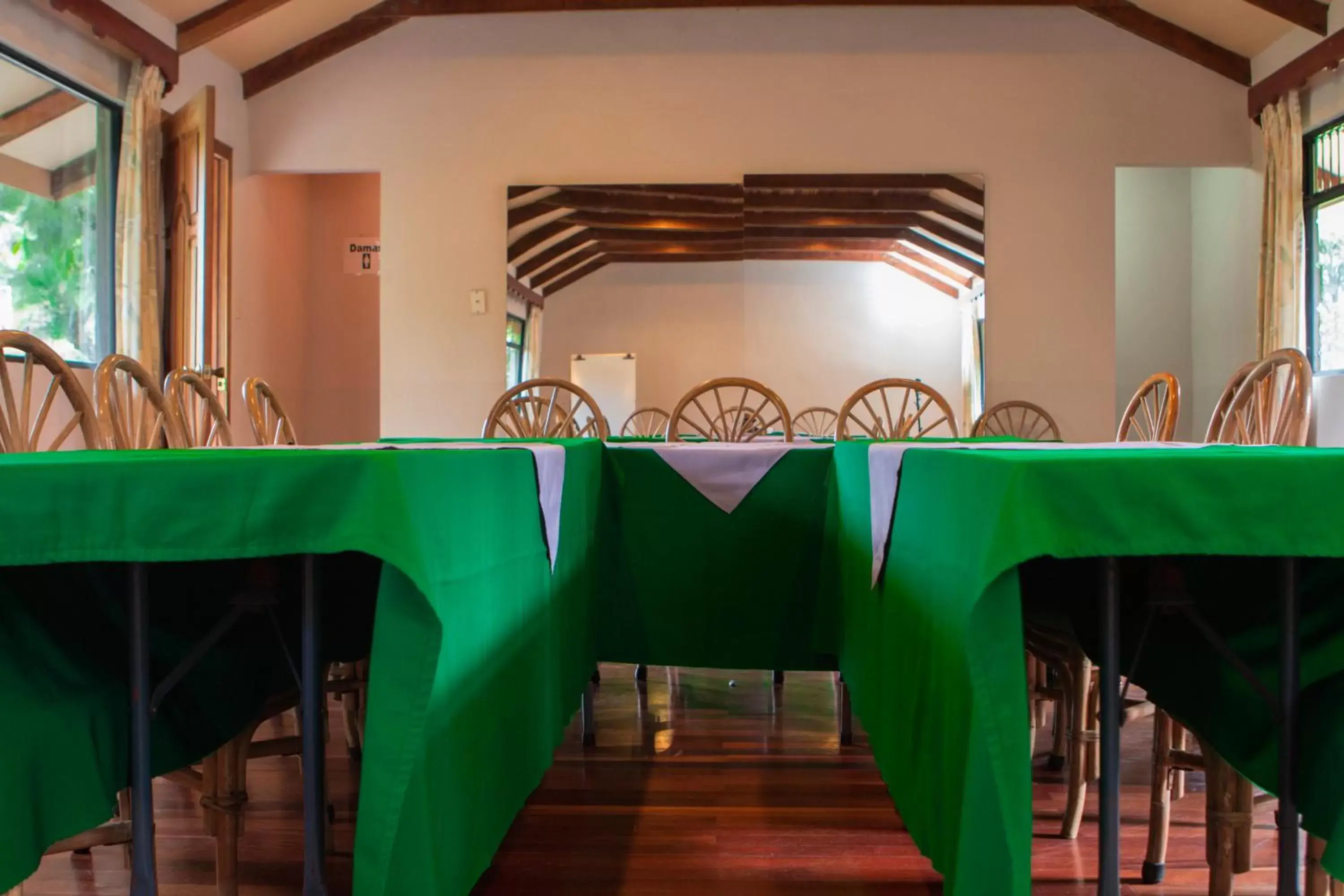 Meeting/conference room, Banquet Facilities in Hotel Villa Zurqui