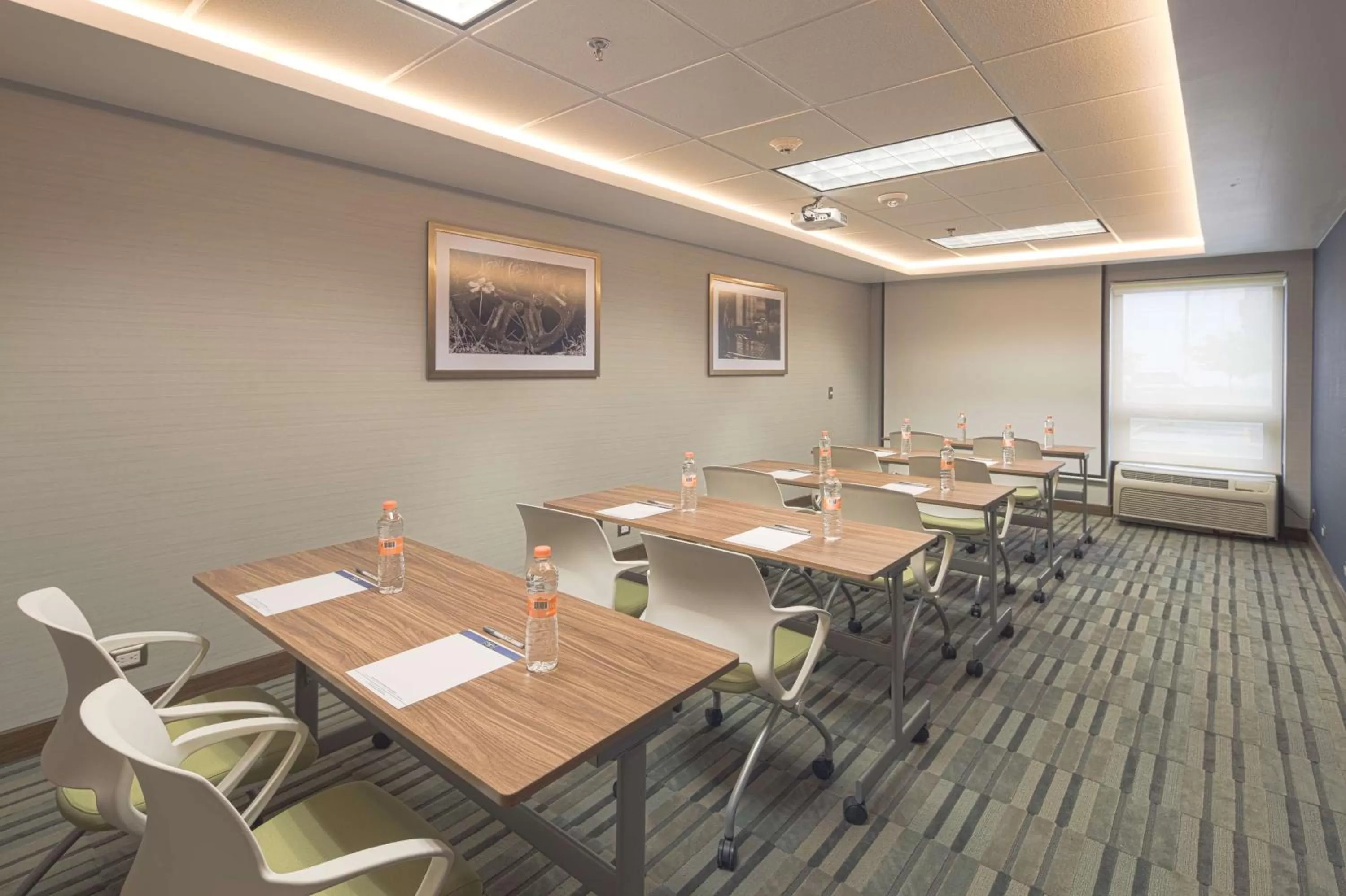 Meeting/conference room in Hampton by Hilton Monterrey Galerias Obispado