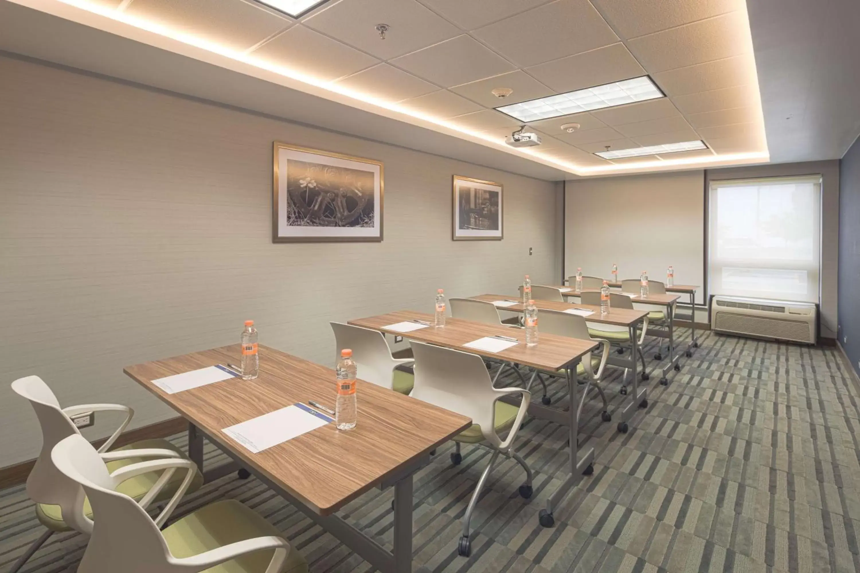 Meeting/conference room, Business Area/Conference Room in Hampton by Hilton Monterrey Galerias Obispado