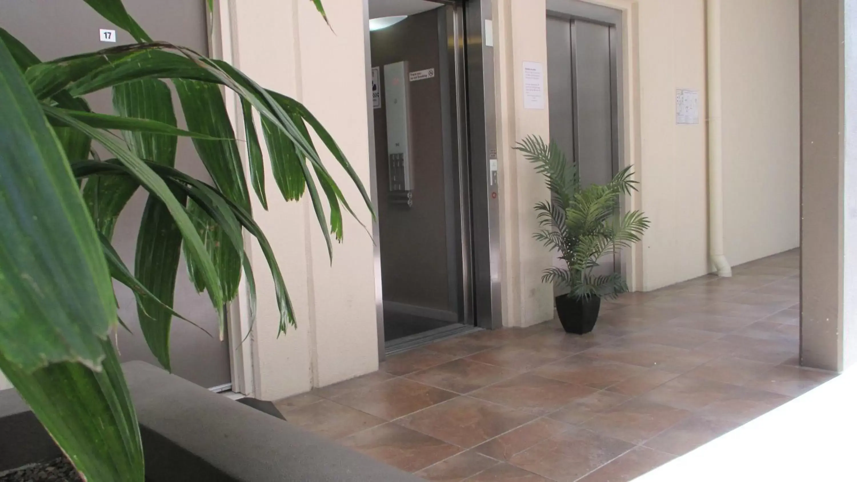 Lobby or reception in Edge Apartments Cairns
