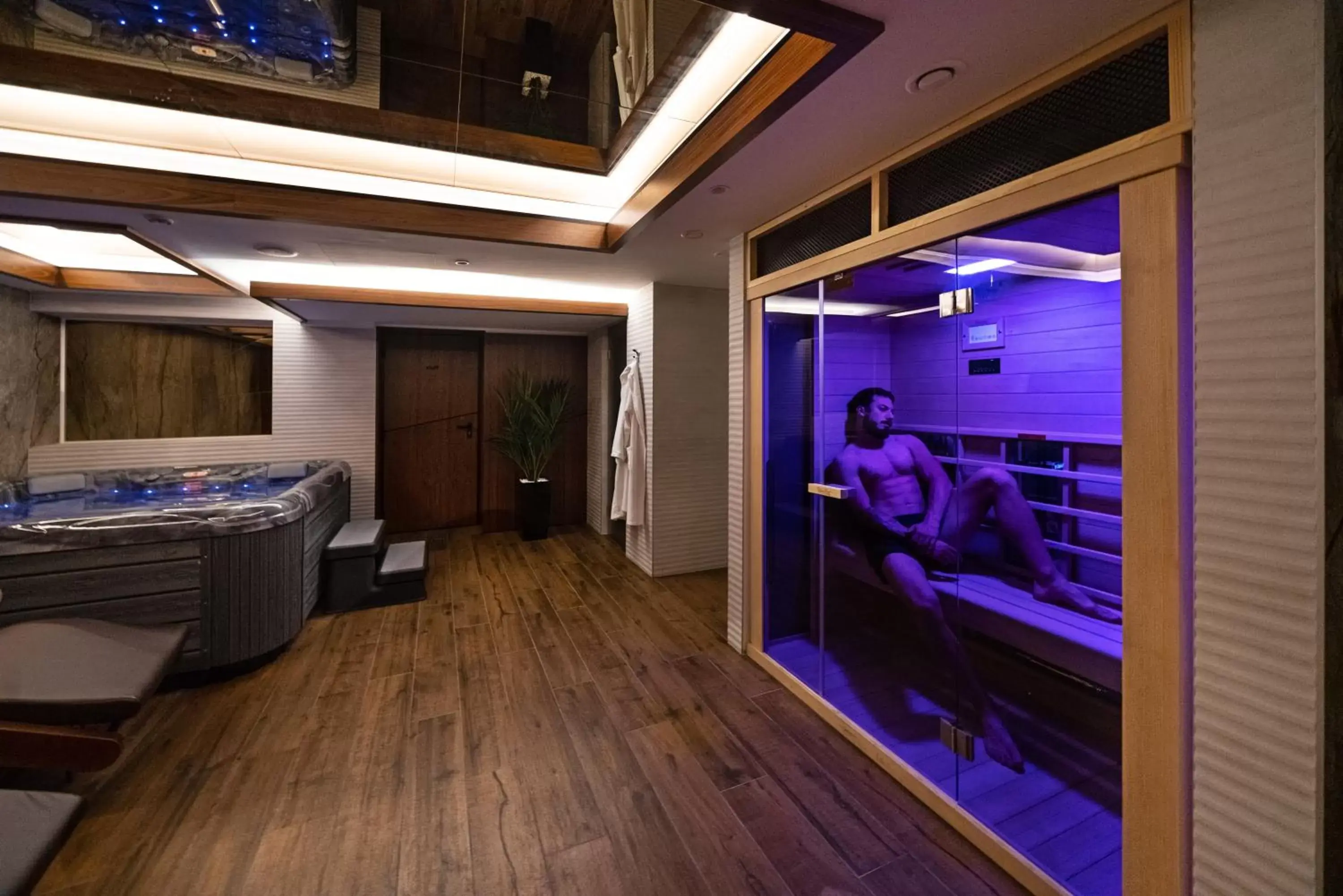 Spa and wellness centre/facilities in Sky Hotel