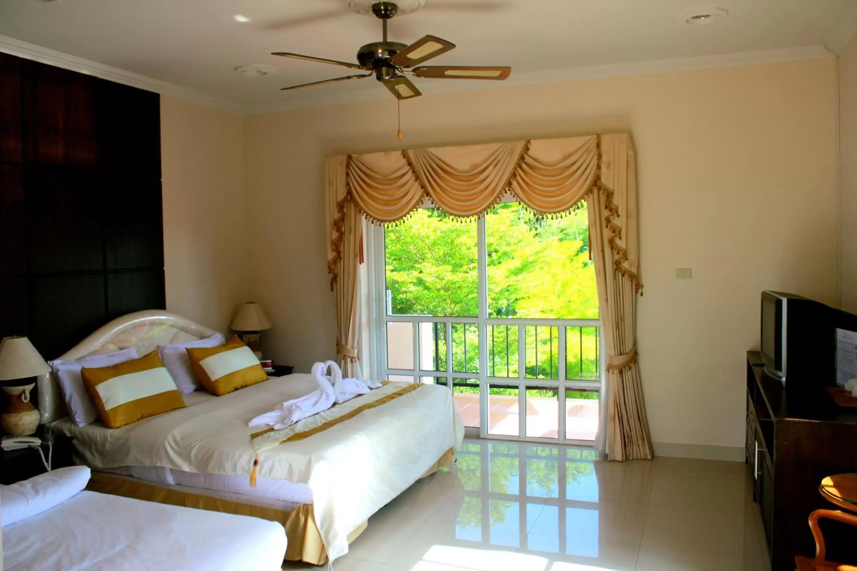 Photo of the whole room in Serene Sands Health Resort