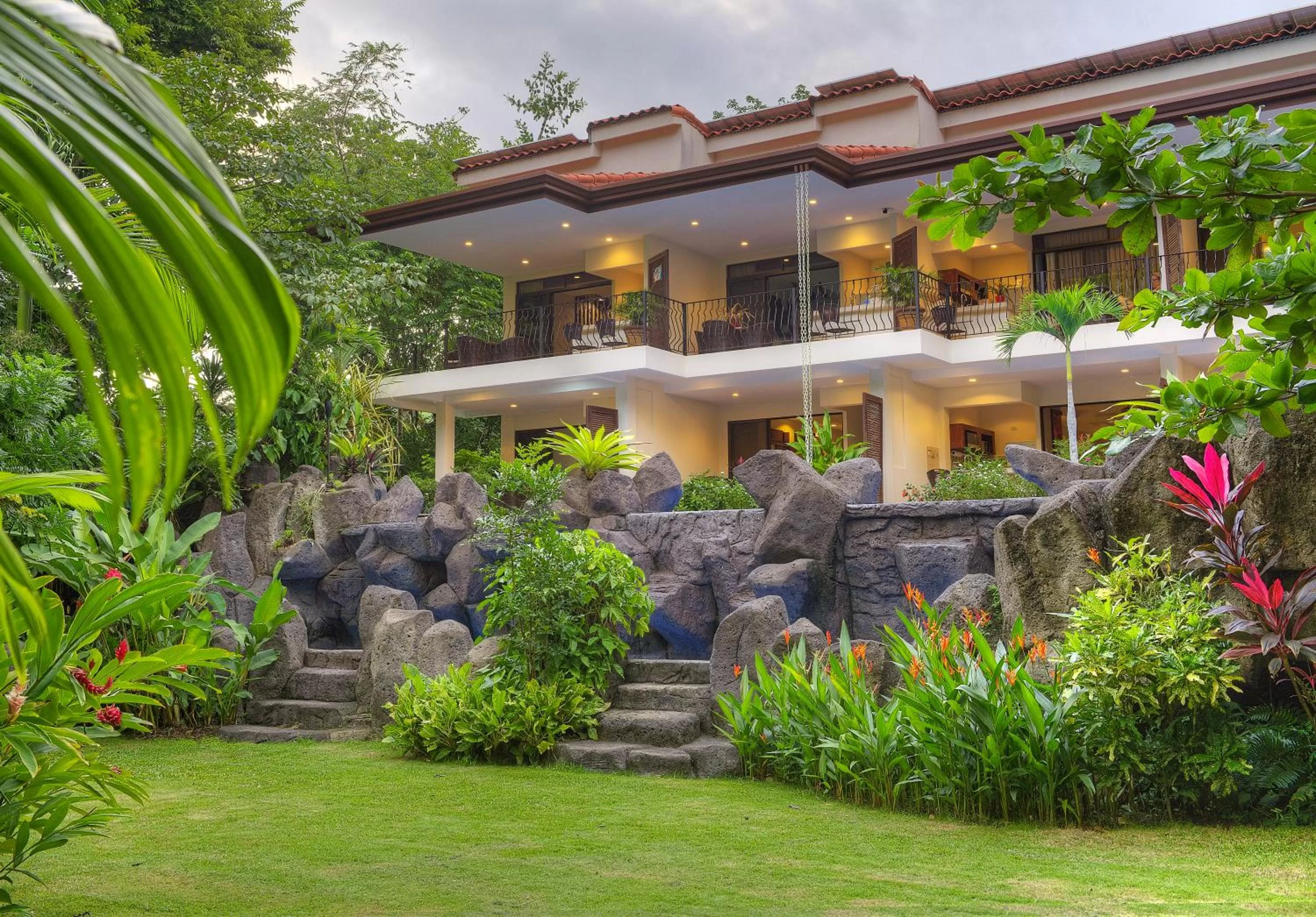 Property building in Pumilio Mountain & Ocean Hotel