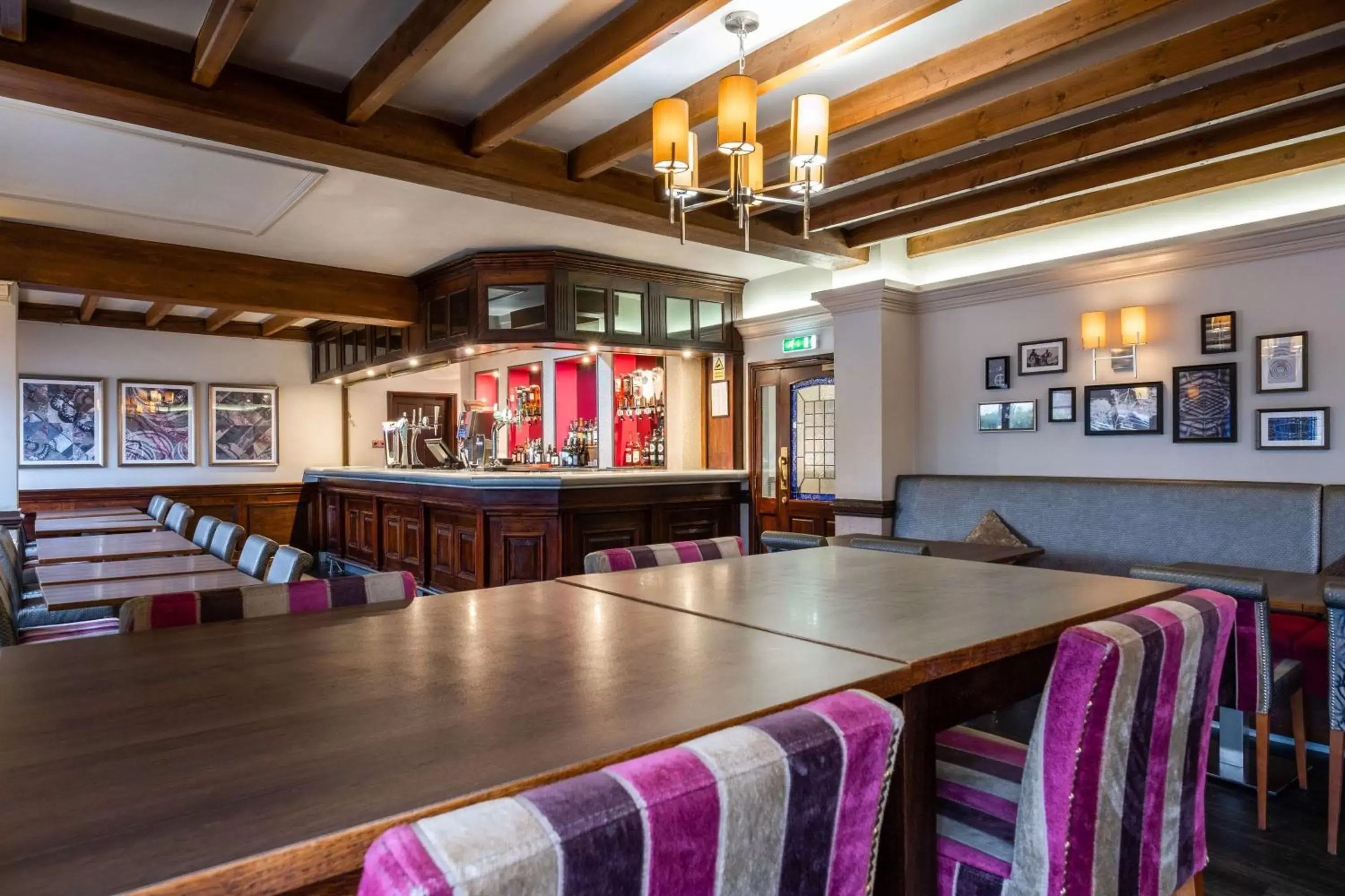 Lounge or bar in The Barn Hotel & Spa, Sure Hotel Collection by Best Western