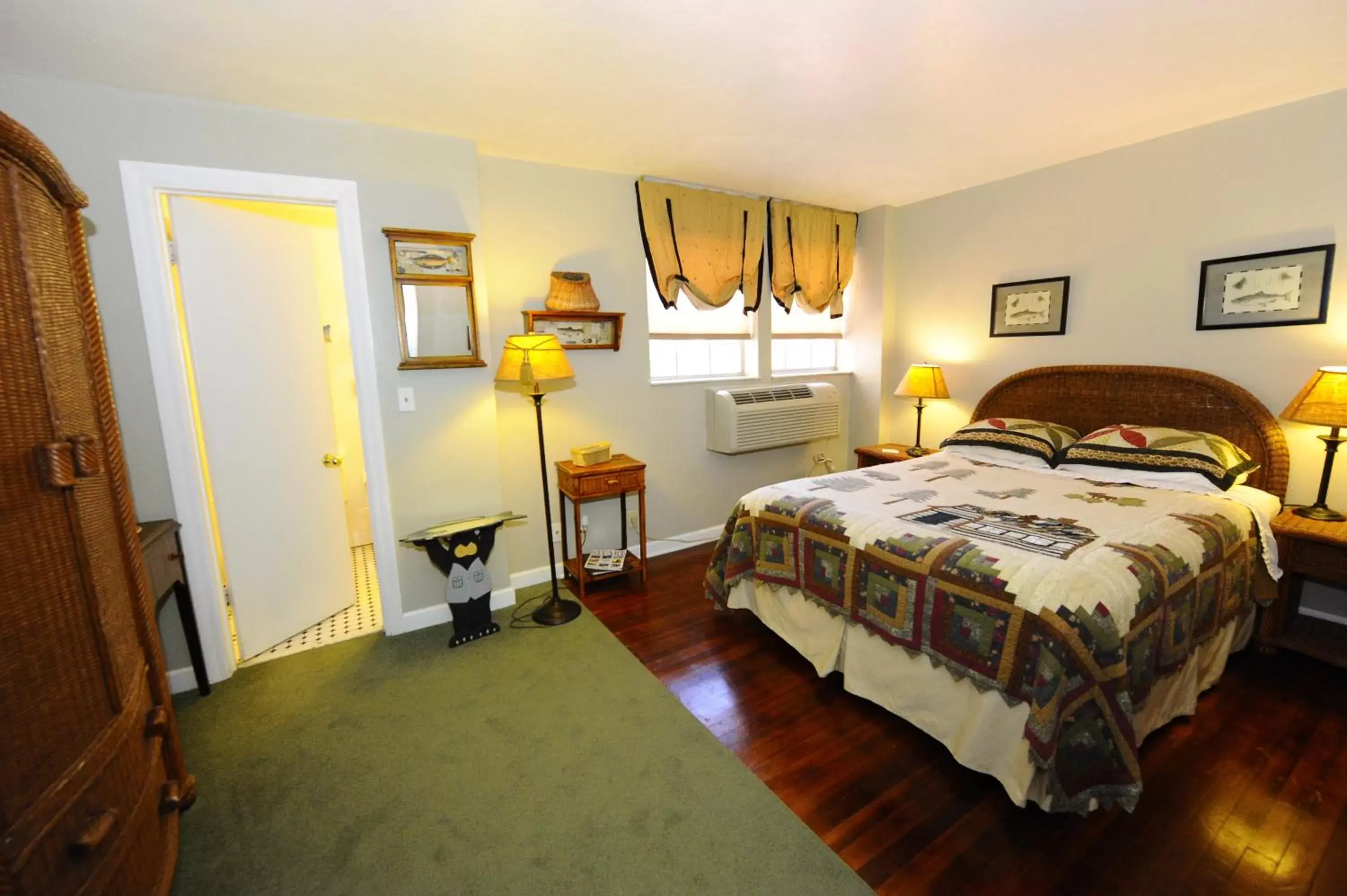 Deluxe Single Room - single occupancy in Seminole Inn