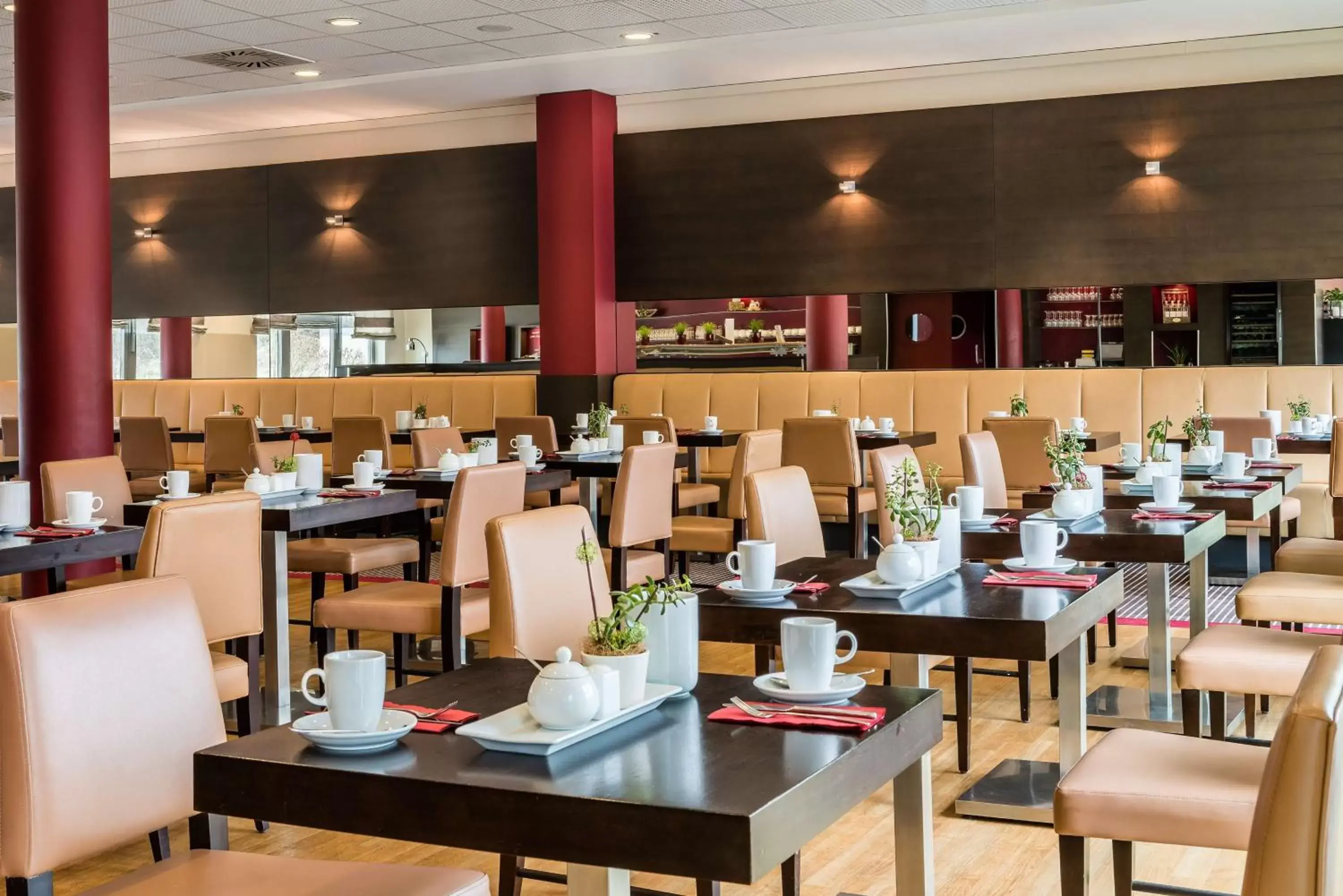 Restaurant/Places to Eat in Best Western Premier Novina Hotel Regensburg