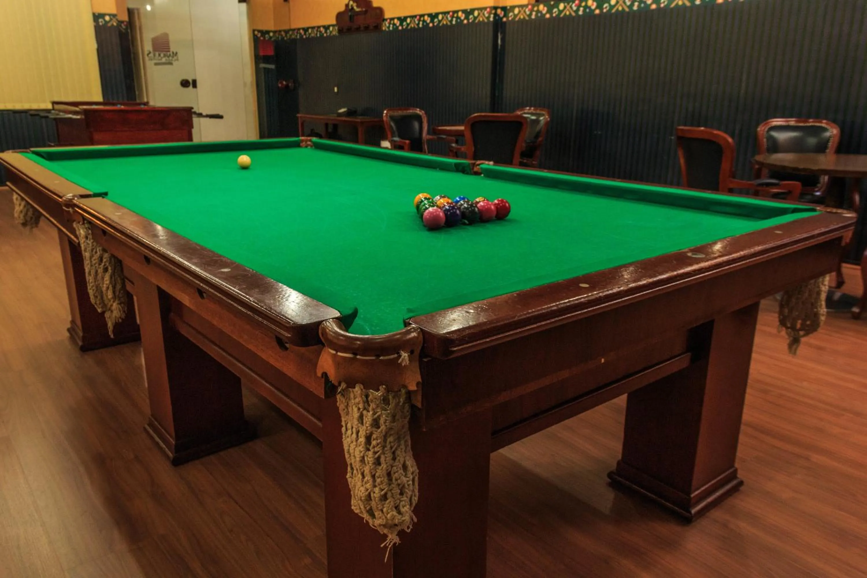 Billiard in Marques Plaza Hotel