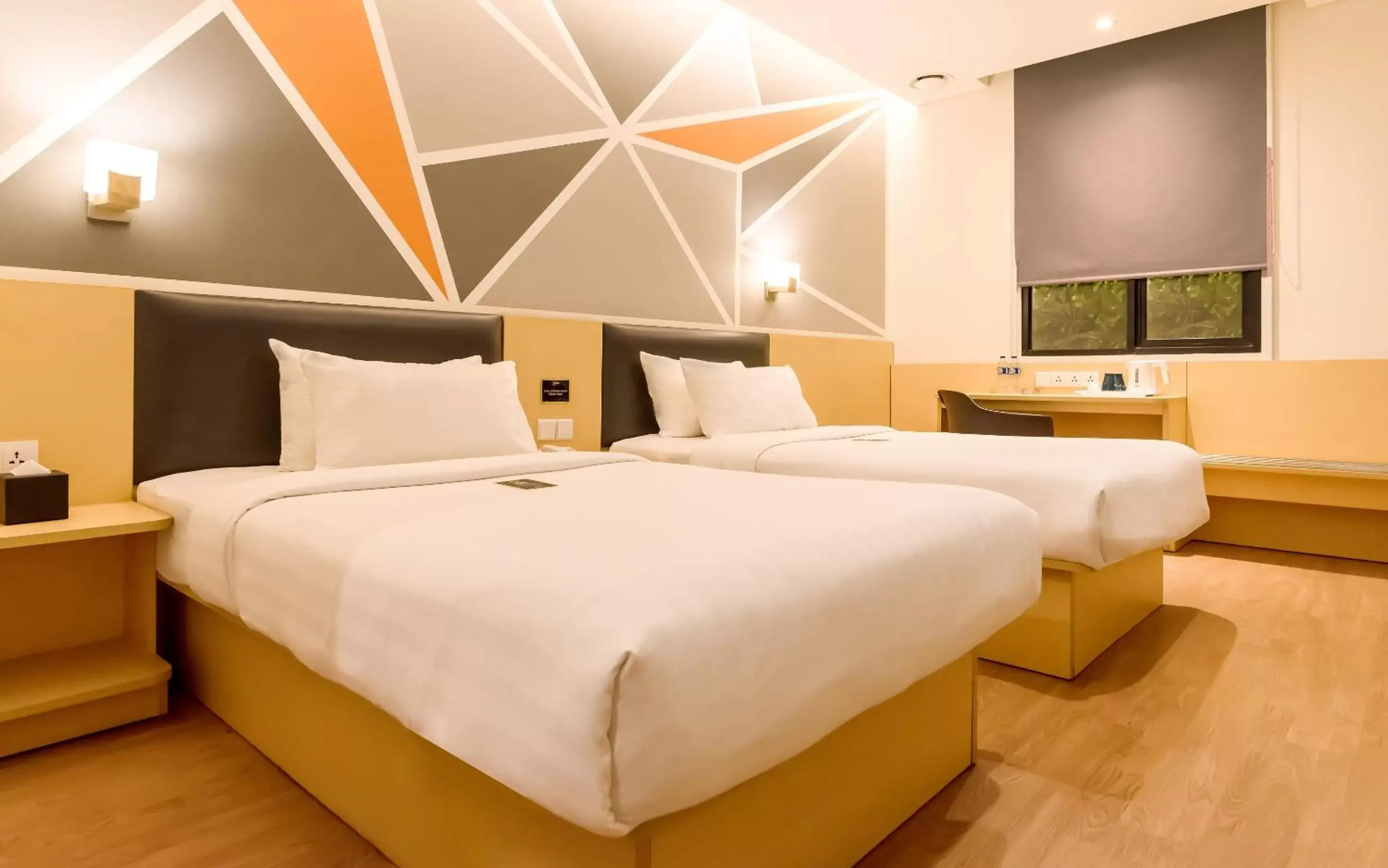 Bed in Juno Jatinegara Jakarta