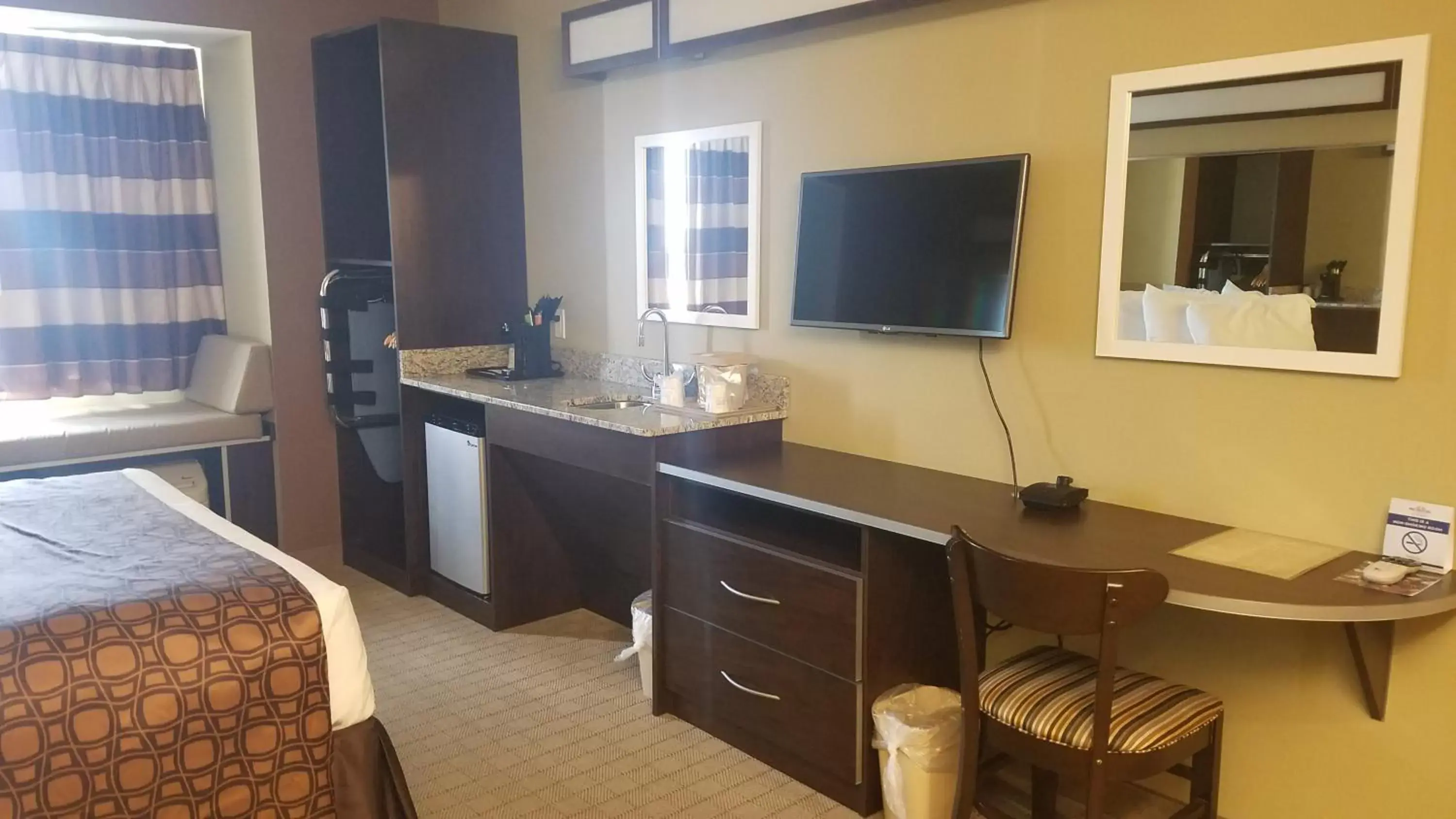 TV/Entertainment Center in Microtel Inn & Suites by Wyndham