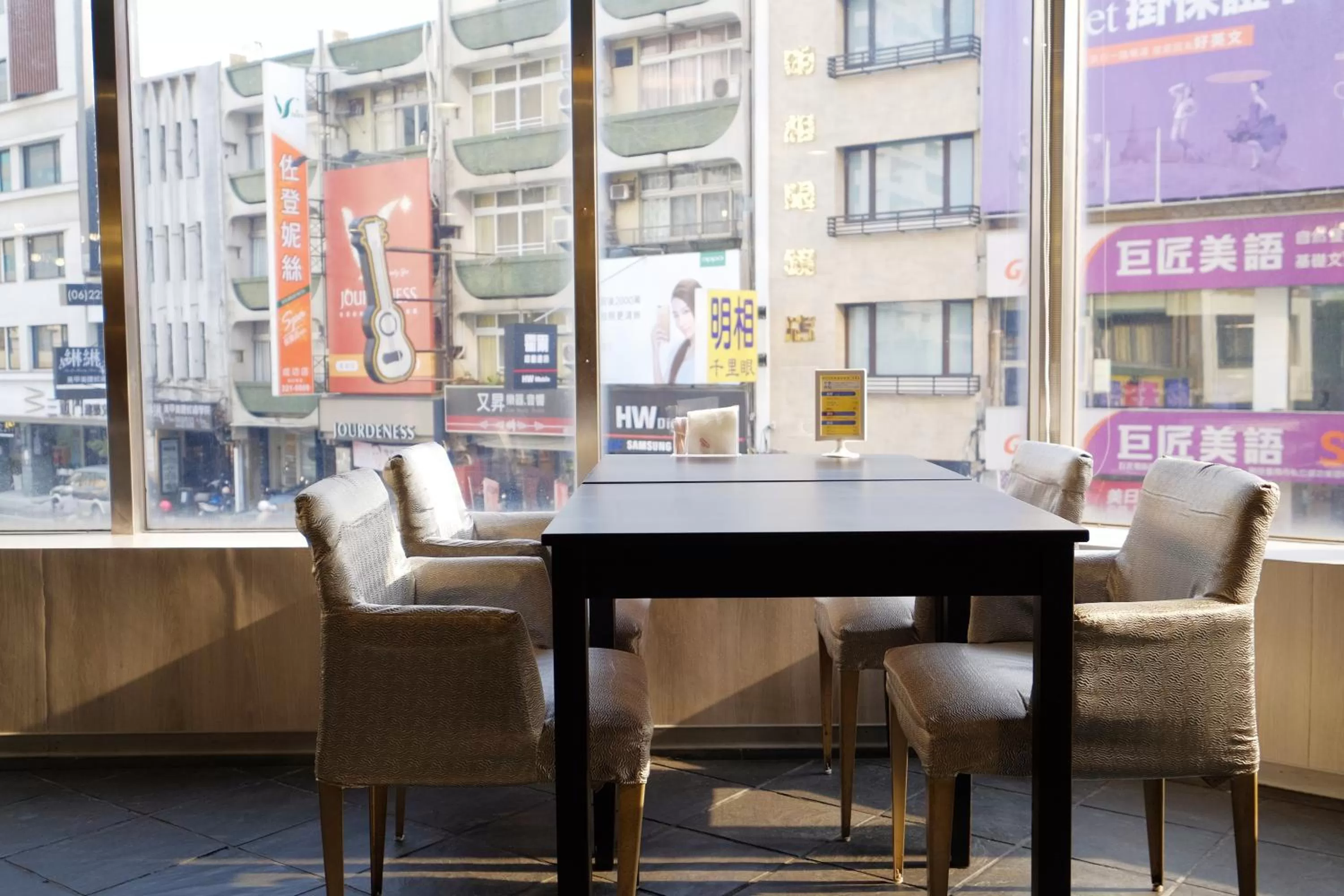 Seating area in Dynasty Hotel