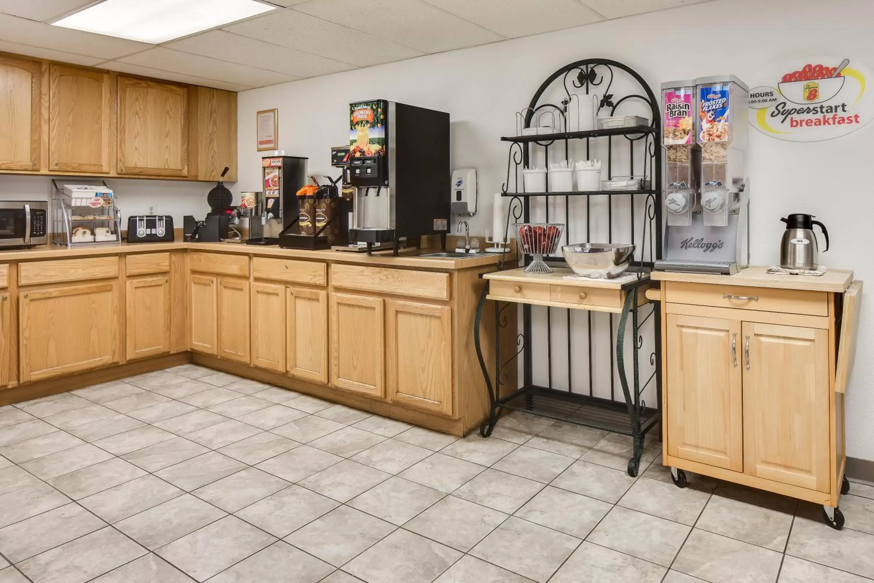 Continental breakfast in Super 8 by Wyndham Tomah Wisconsin Continental breakfast in Super 8 by Wyndham Tomah Wisconsin