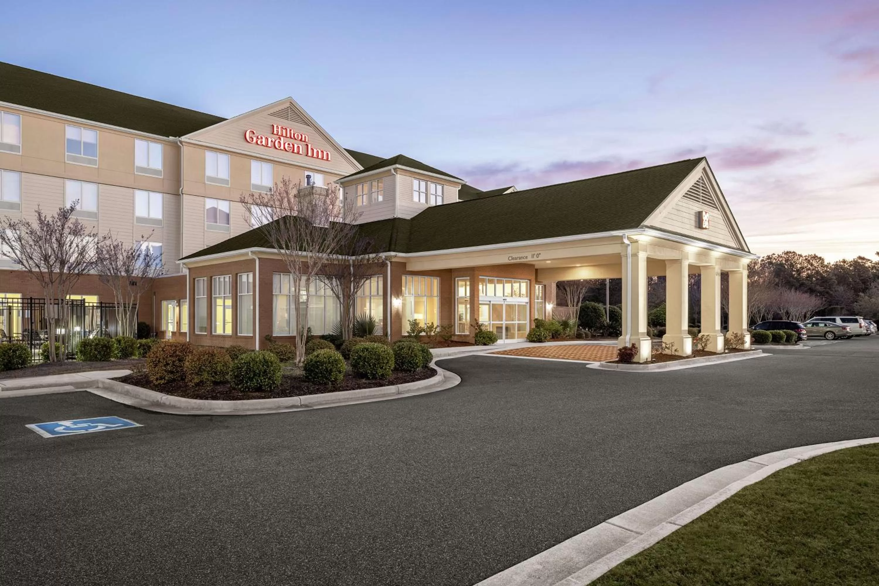 Property building in Hilton Garden Inn Wilmington Mayfaire Town Center