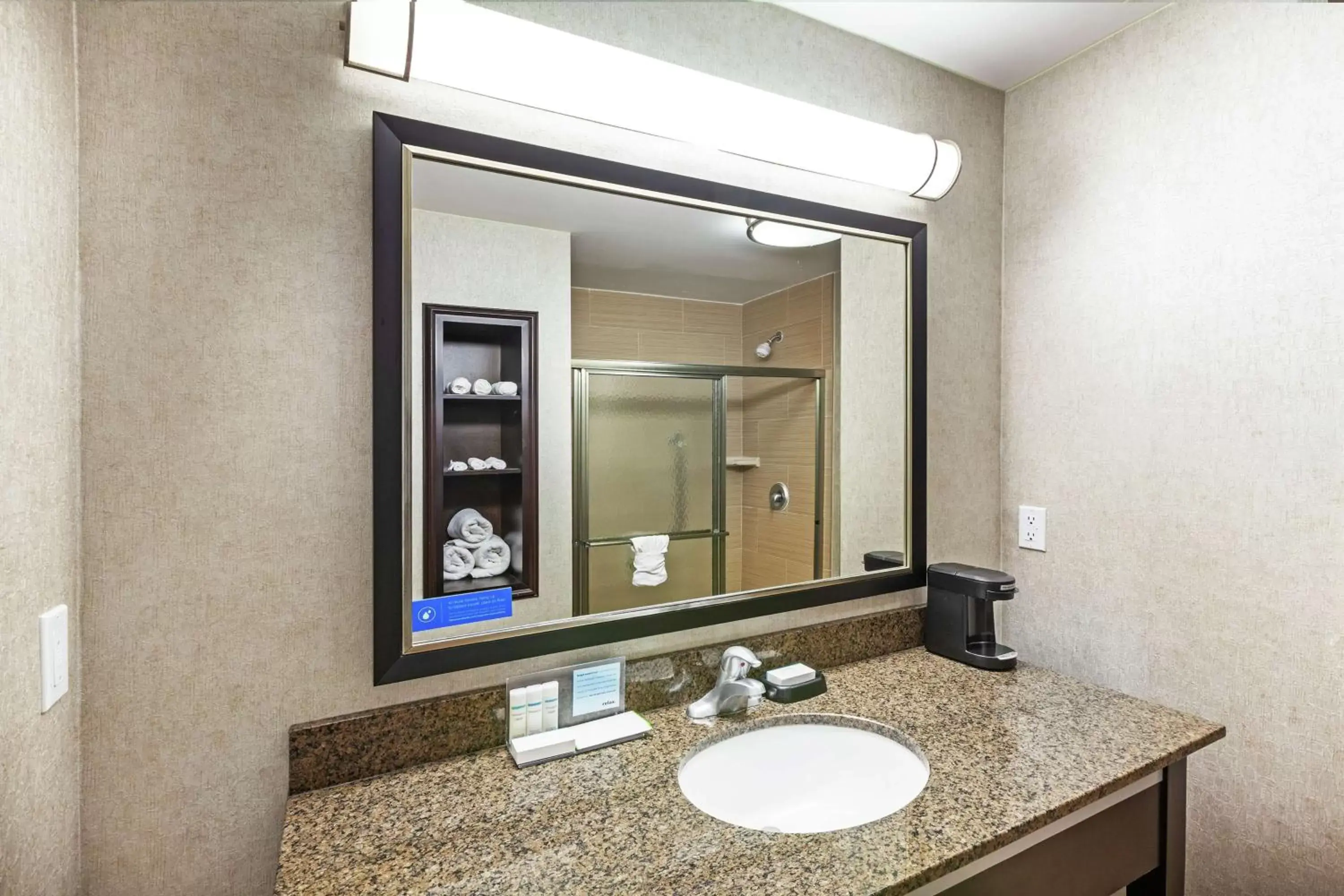 Bathroom in Hampton Inn & Suites Houston/League City