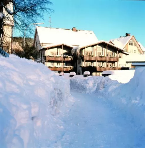 Facade/entrance in Adler Post