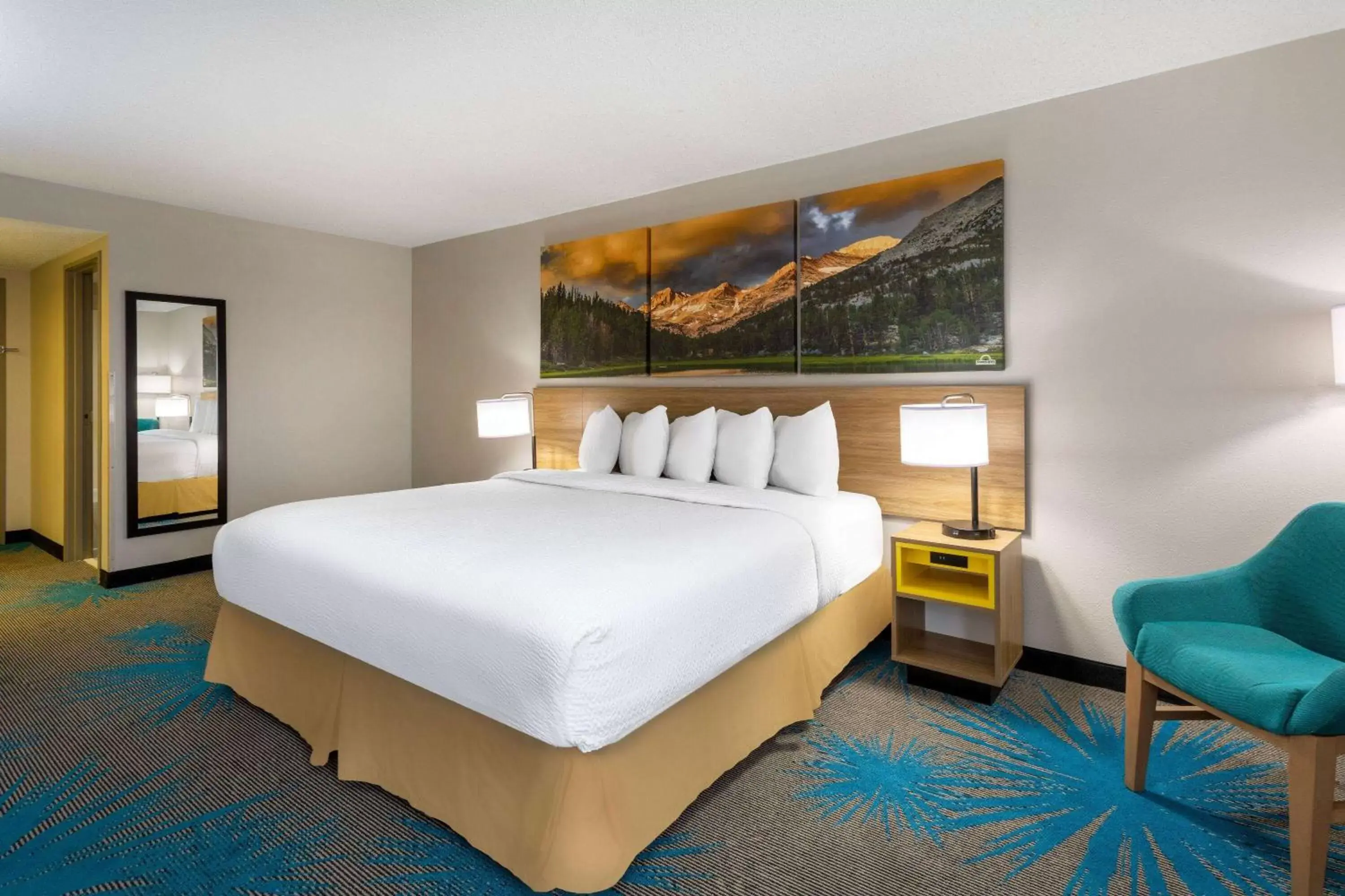 Photo of the whole room, Bed in Days Inn & Suites by Wyndham Denver International Airport