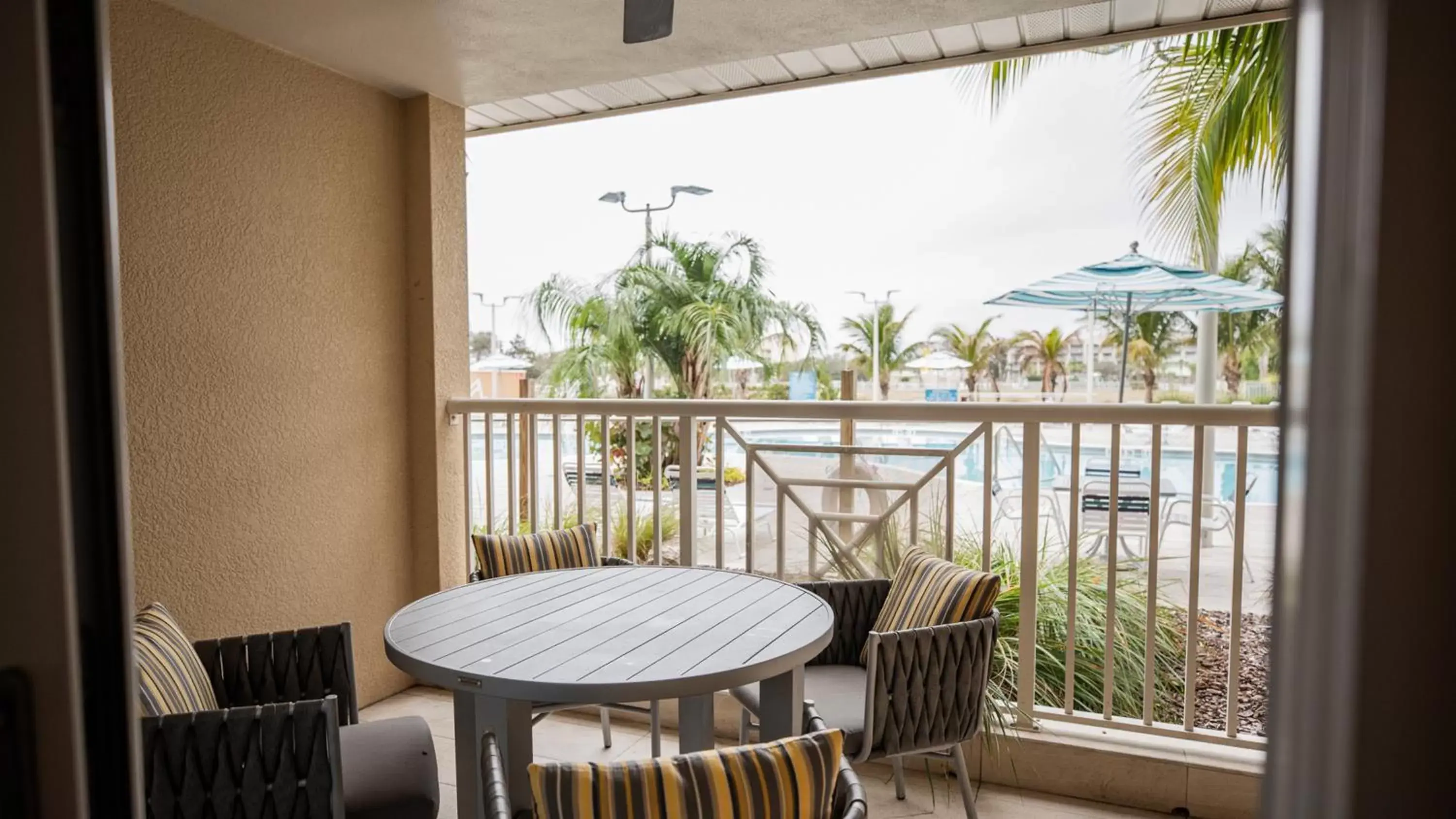 Photo of the whole room, Balcony/Terrace in Holiday Inn Club Vacations Cape Canaveral Beach Resort, an IHG Hotel