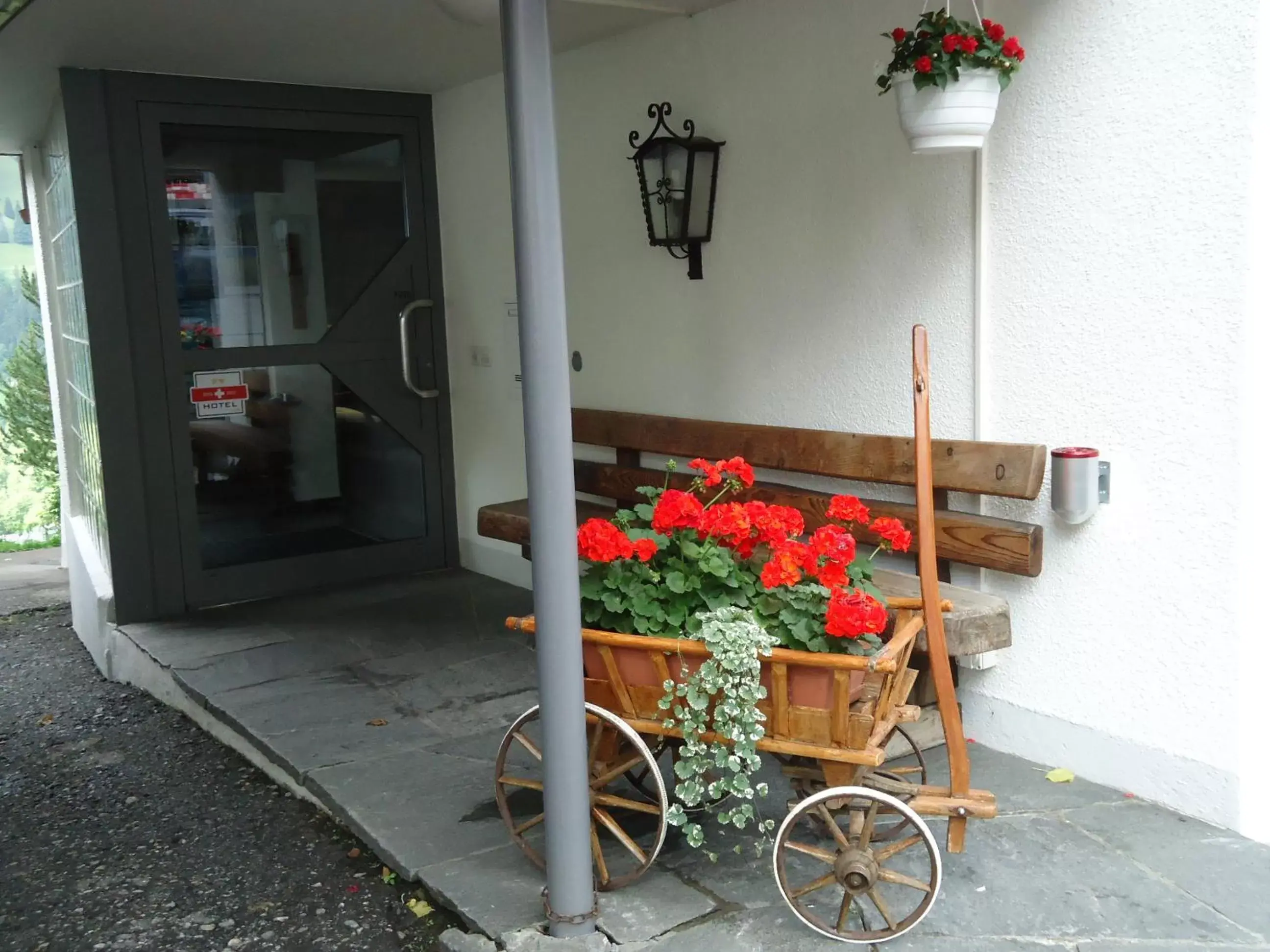 Facade/entrance in Hotel Tschuggen
