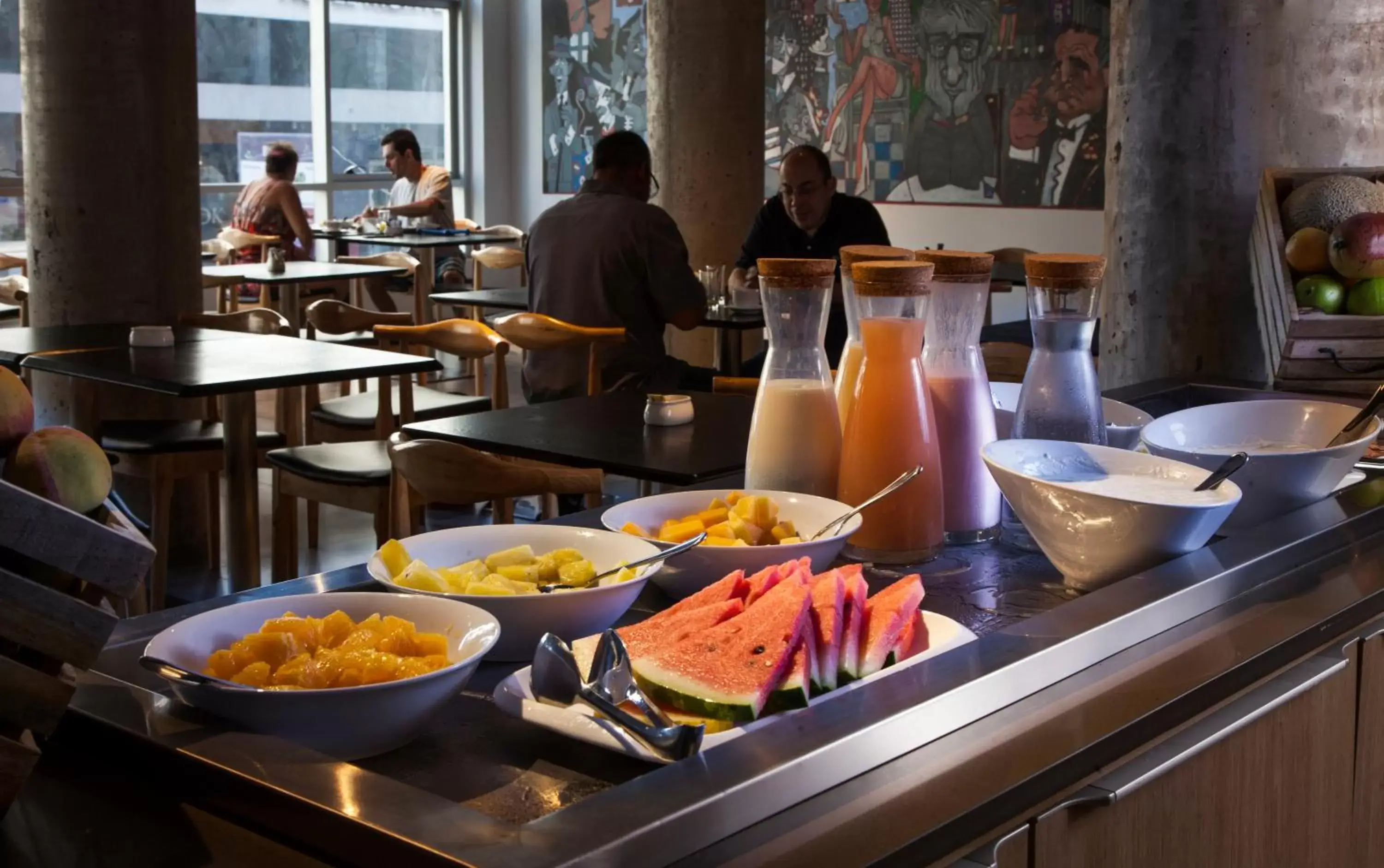 Buffet breakfast in ibis Styles Montevideo Biarritz