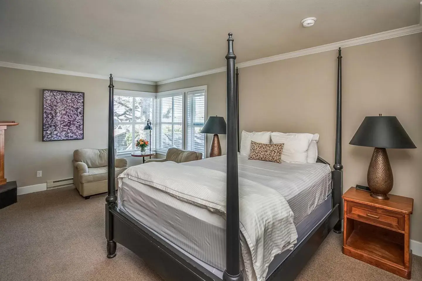 Bedroom, Bed in Cannon Beach Hotel Collection