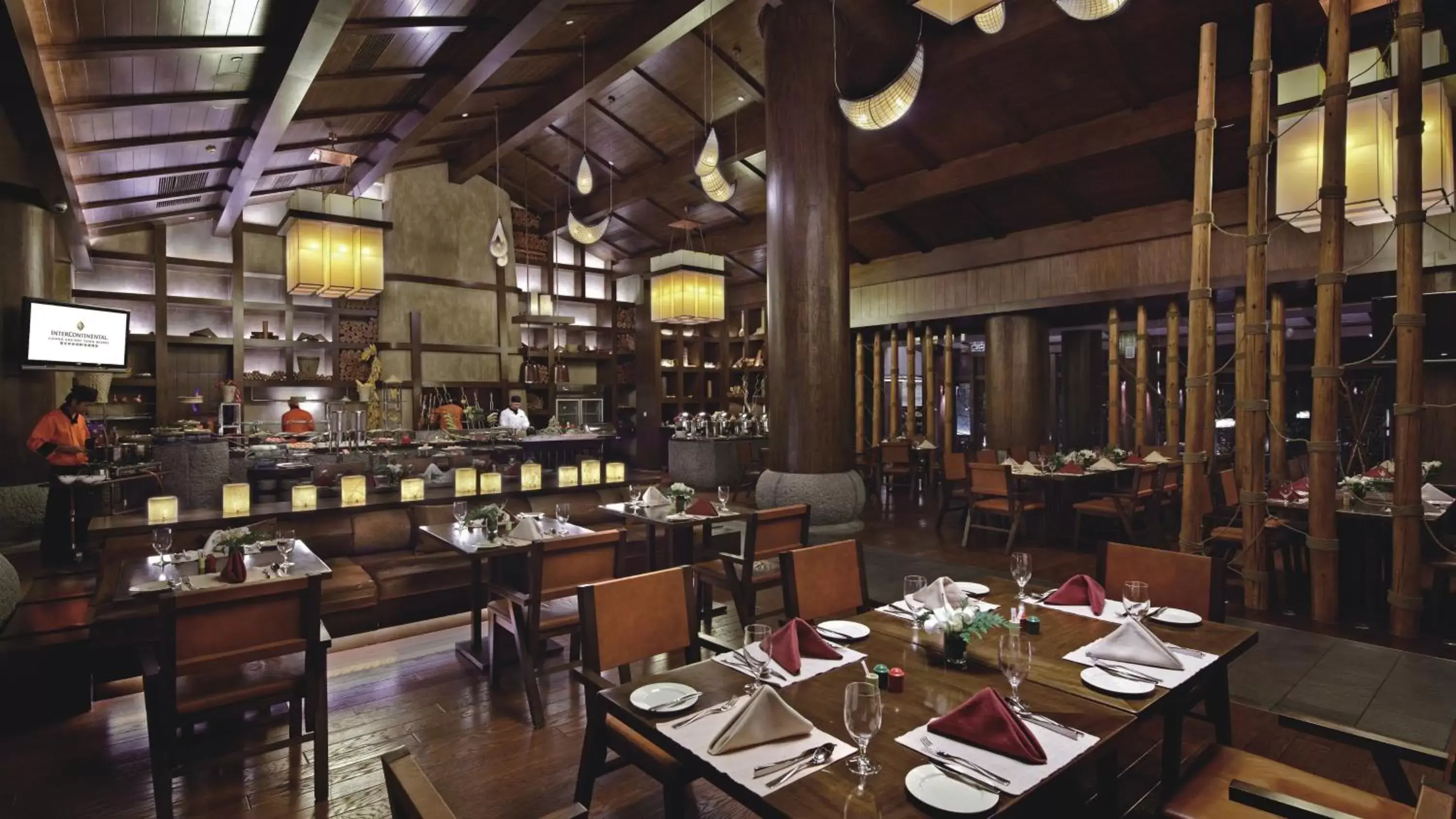 Restaurant/Places to Eat in InterContinental Lijiang Ancient Town Resort, an IHG Hotel