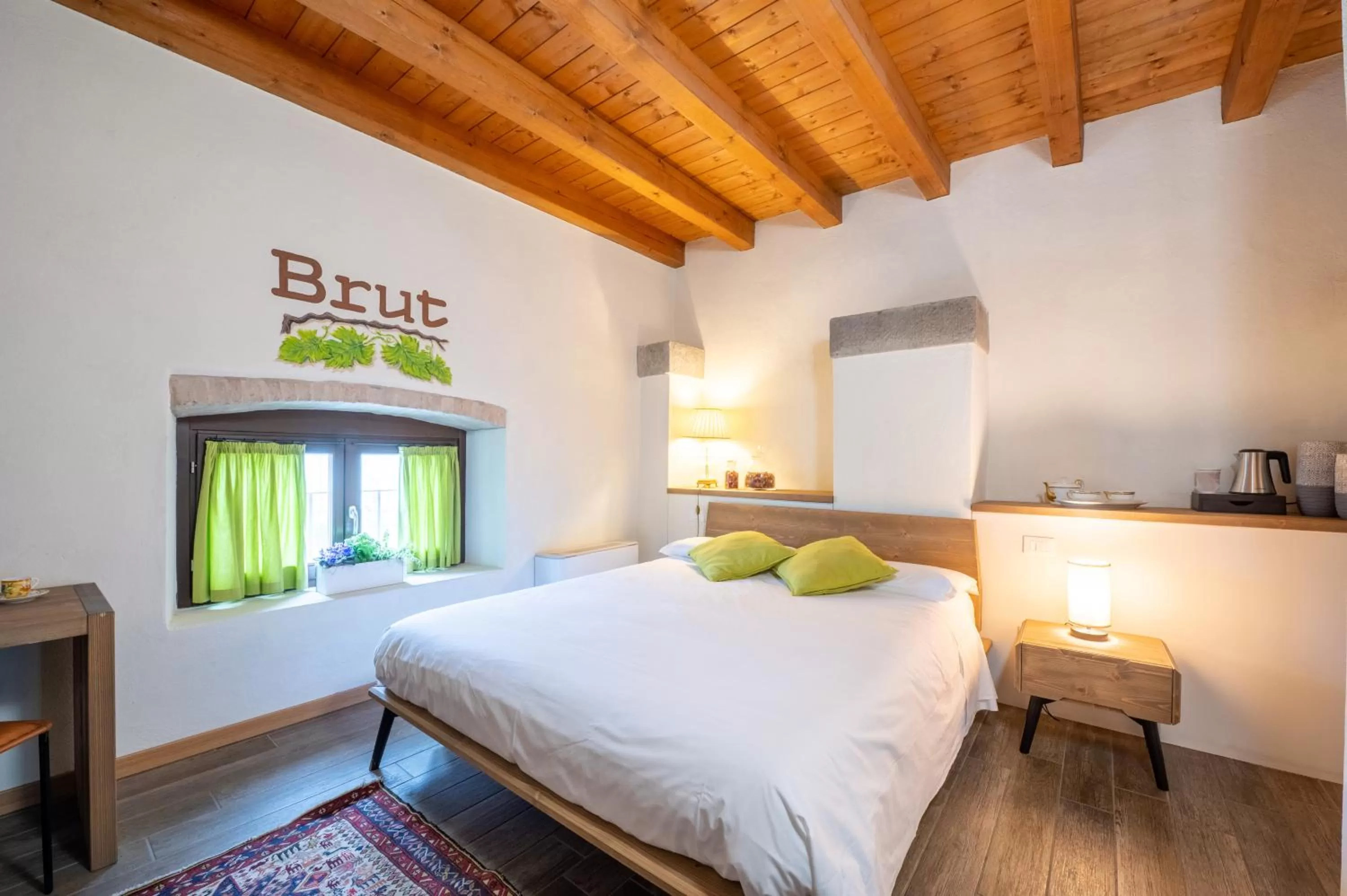 Photo of the whole room, Bed in SMART San Martino