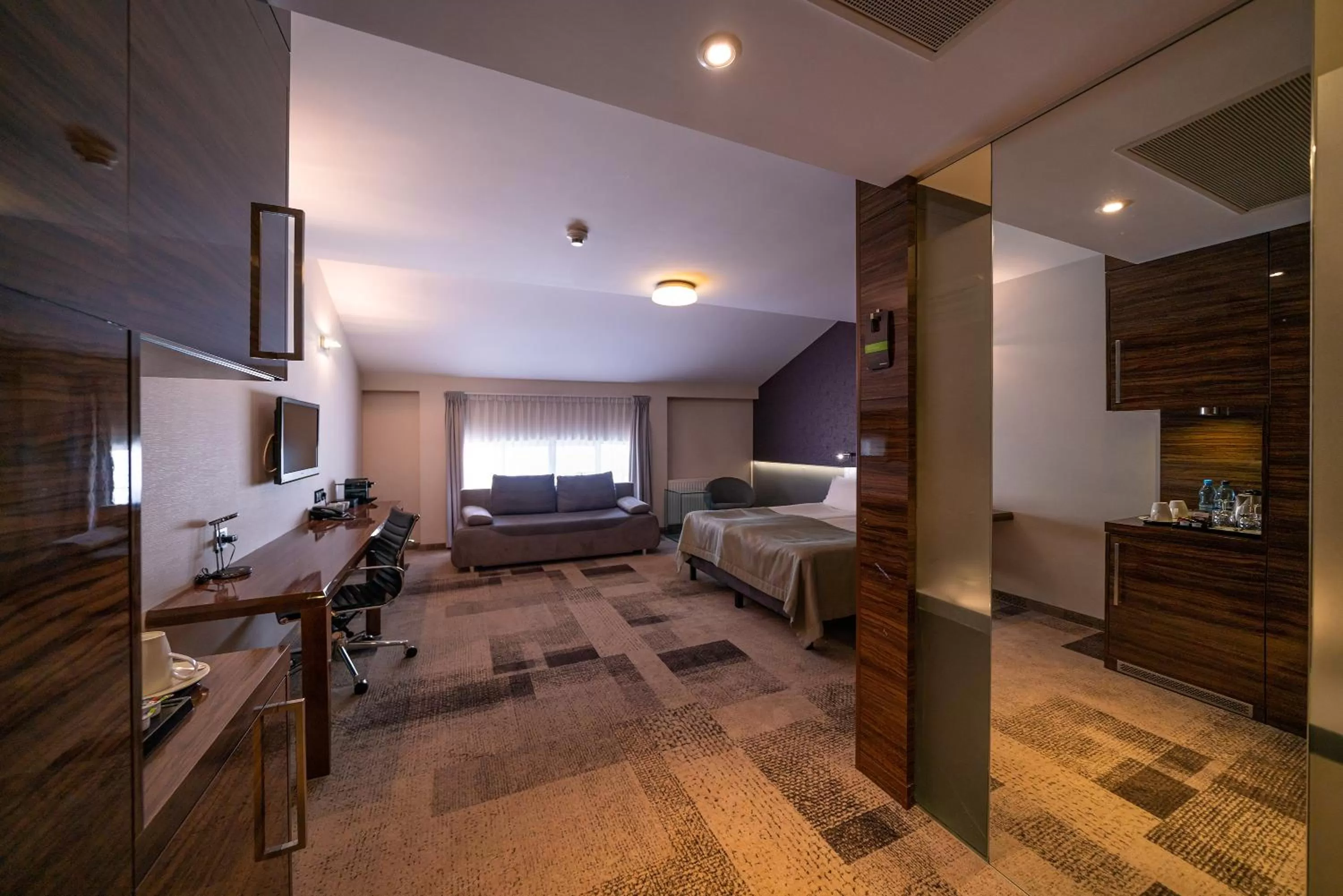 Photo of the whole room in Q Hotel Grand Cru Gdańsk