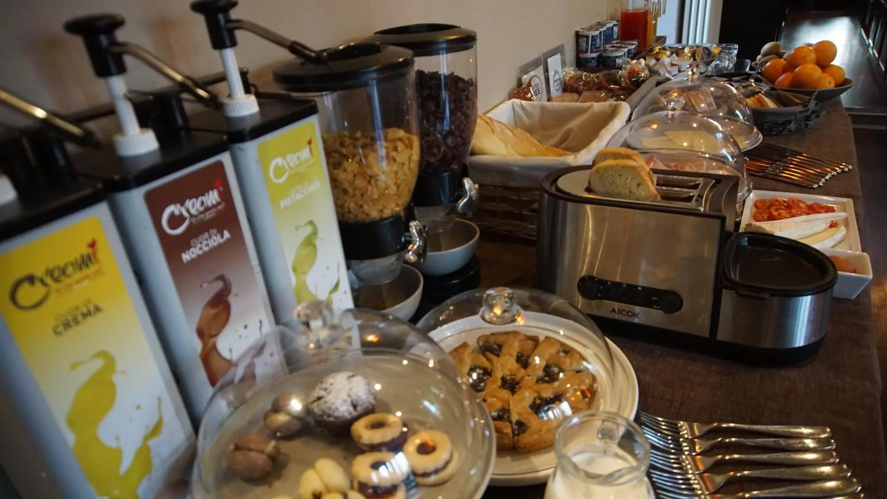 Buffet breakfast in HOTEL DEL CORSO