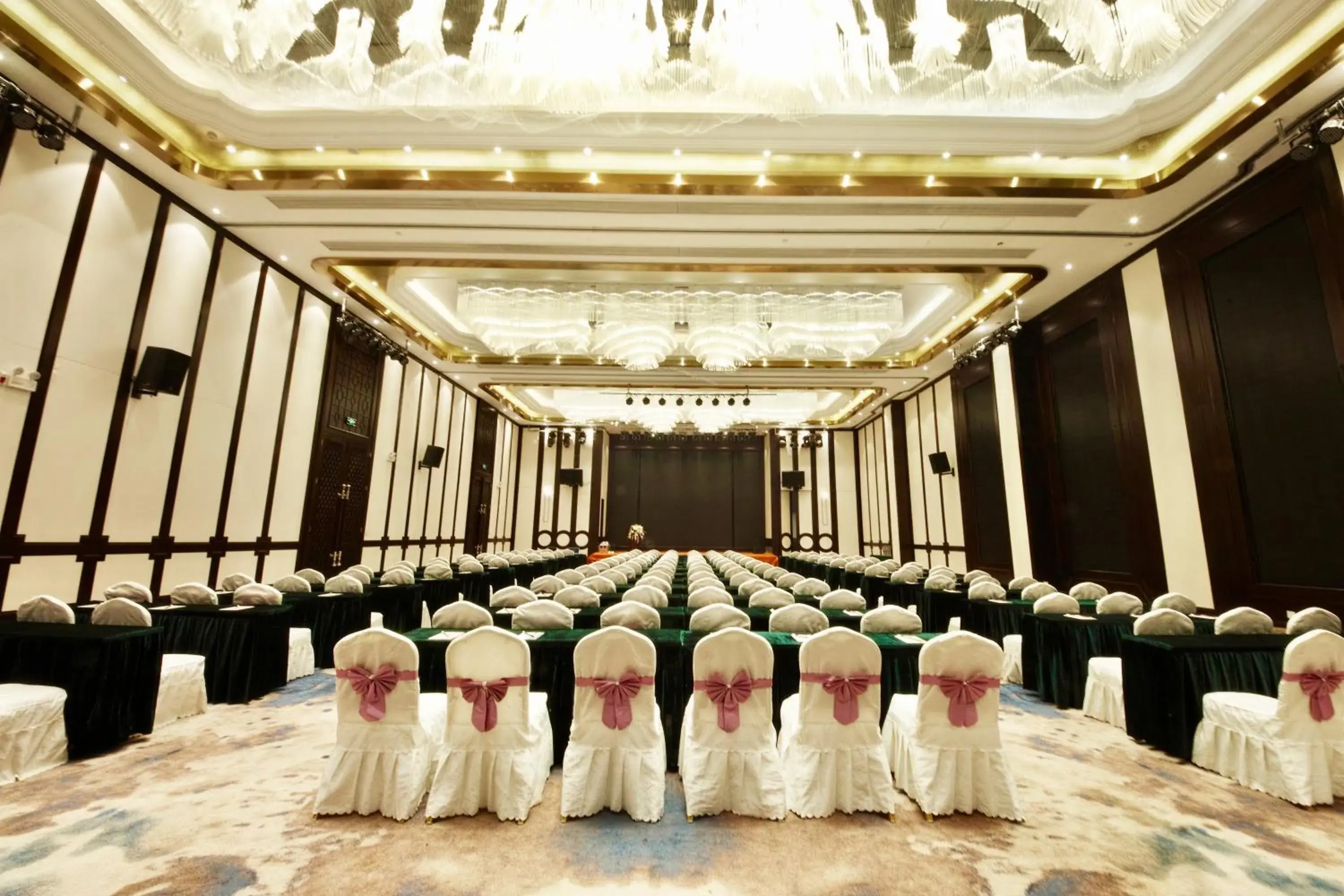 Meeting/conference room, Banquet Facilities in Holiday Inn Express Hefei Shushan, an IHG Hotel