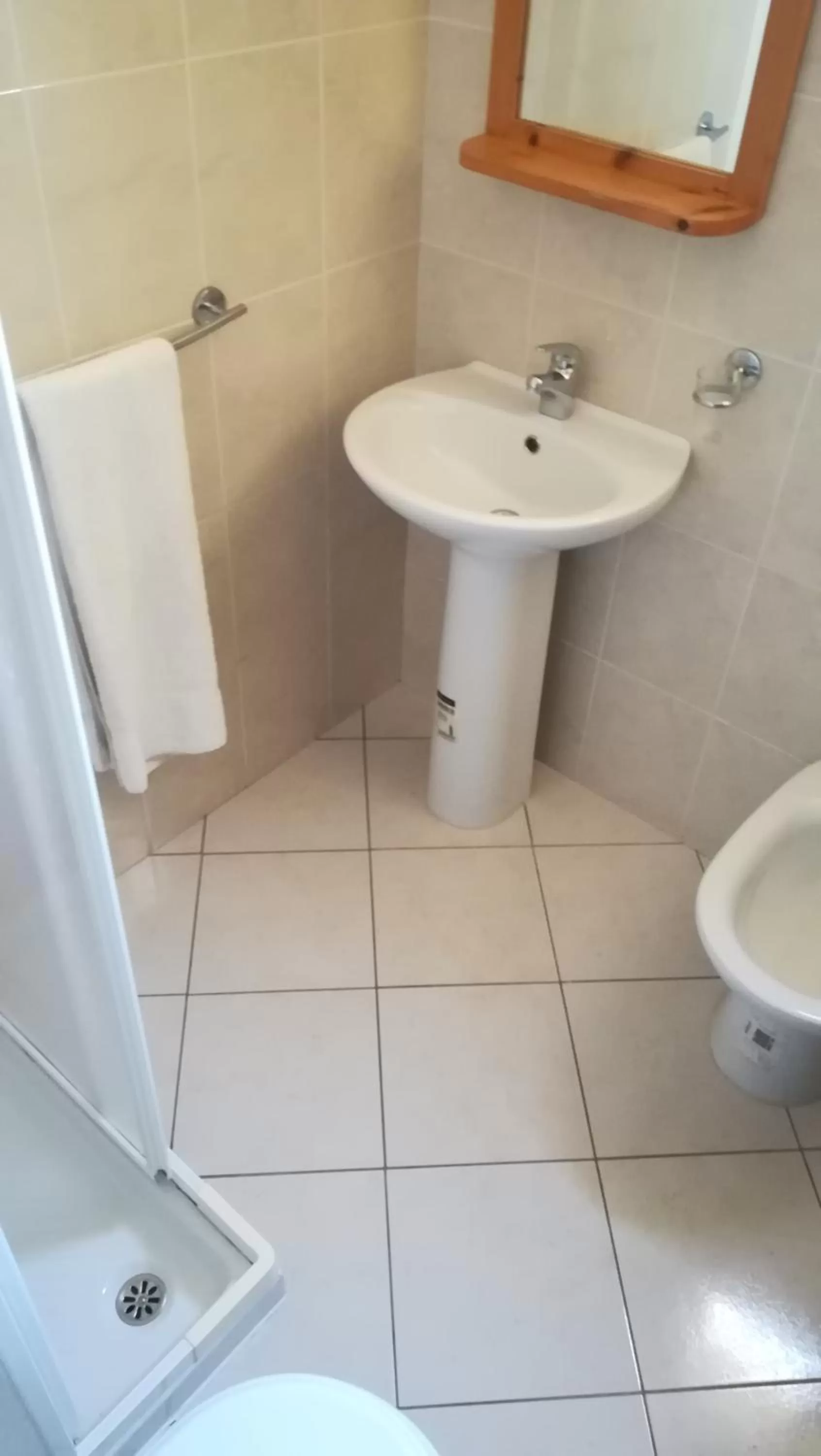 Bathroom in Basic Hotel