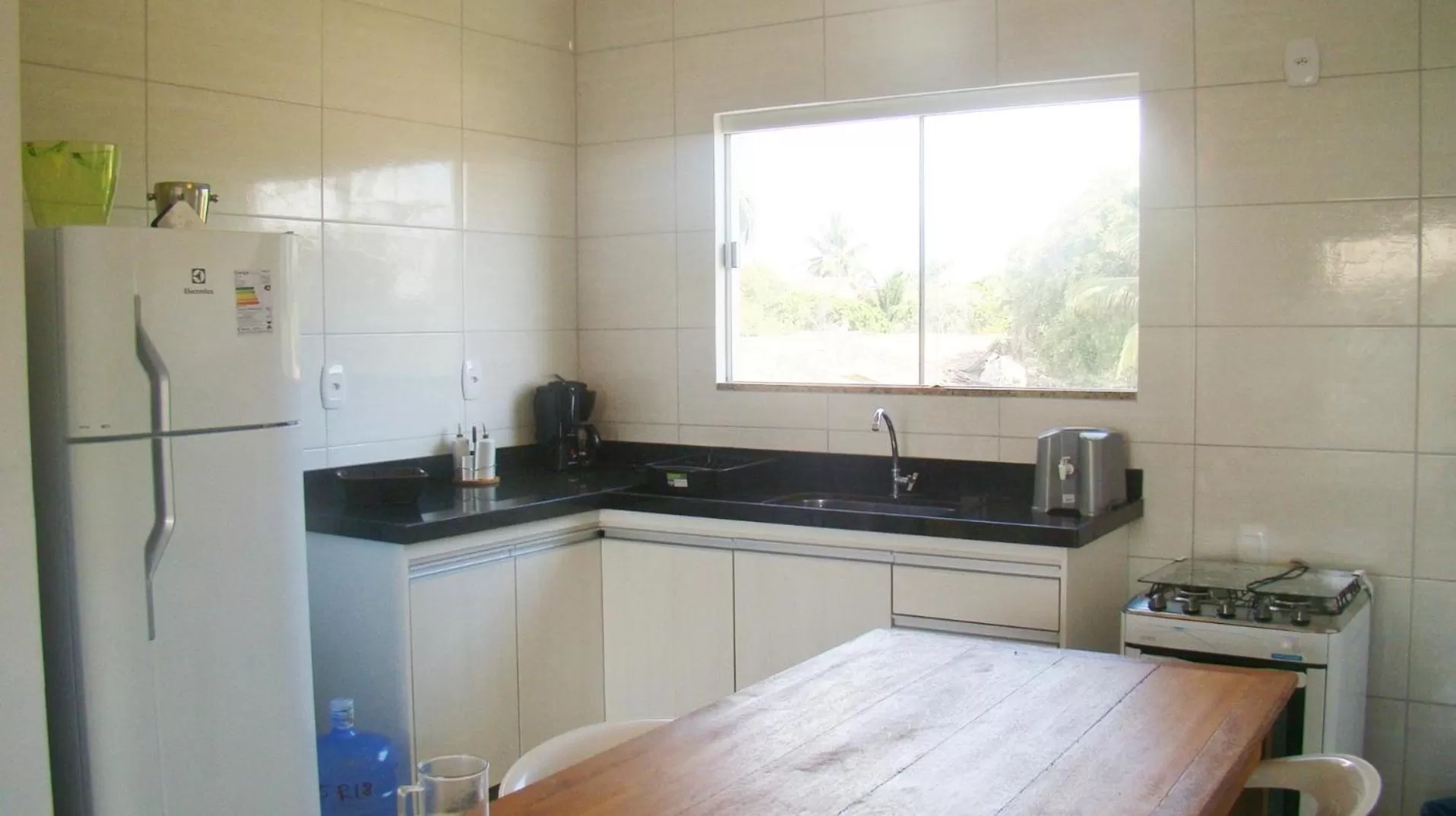 Kitchen or kitchenette in Porto Luar
