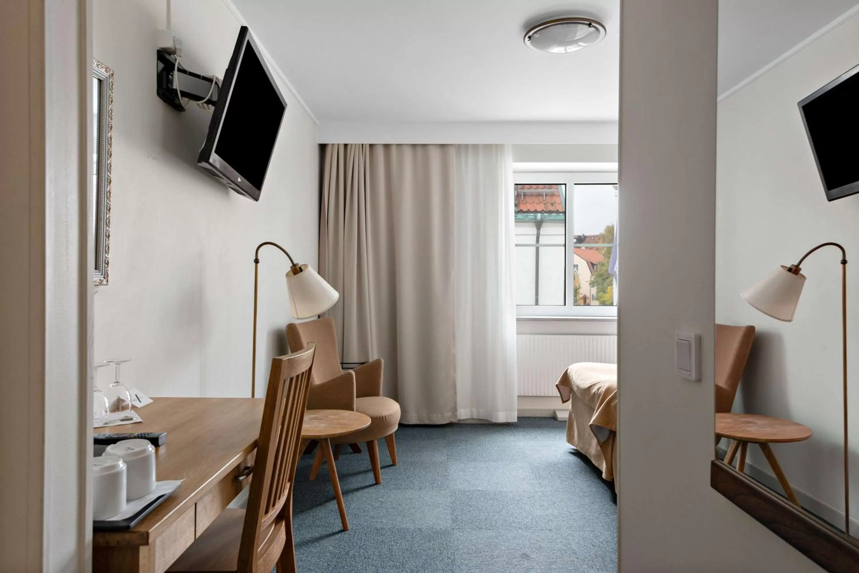 Bedroom in Best Western Strand Hotel