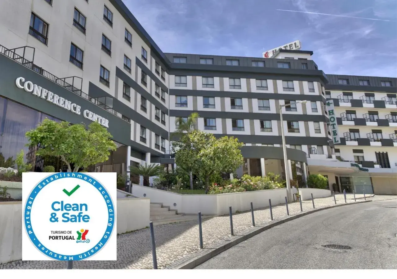 Property building in Hotel Cinquentenario & Conference Center Property building in Hotel Cinquentenario & Conference Center