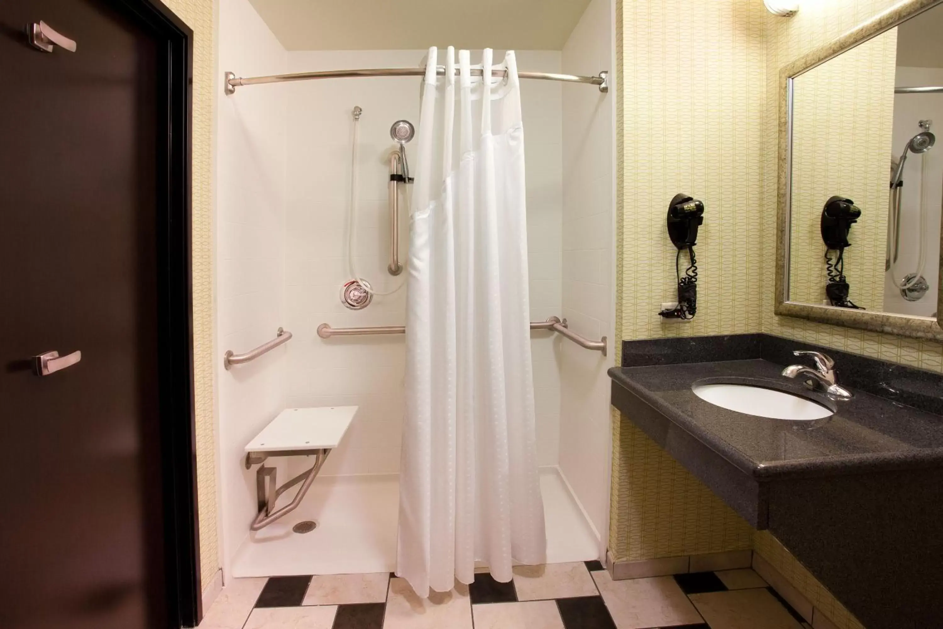 Location, Bathroom in Holiday Inn Express Tulsa South Bixby, an IHG Hotel