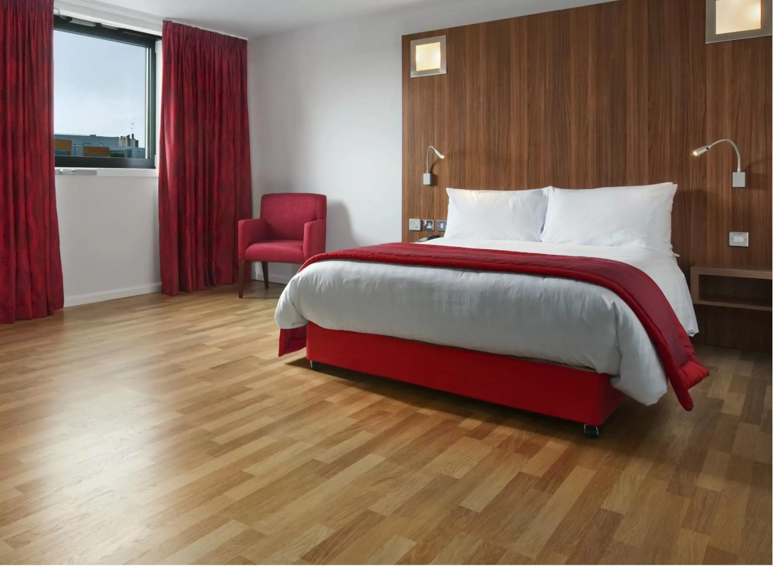 Bedroom, Bed in Ramada Encore Newcastle-Gateshead