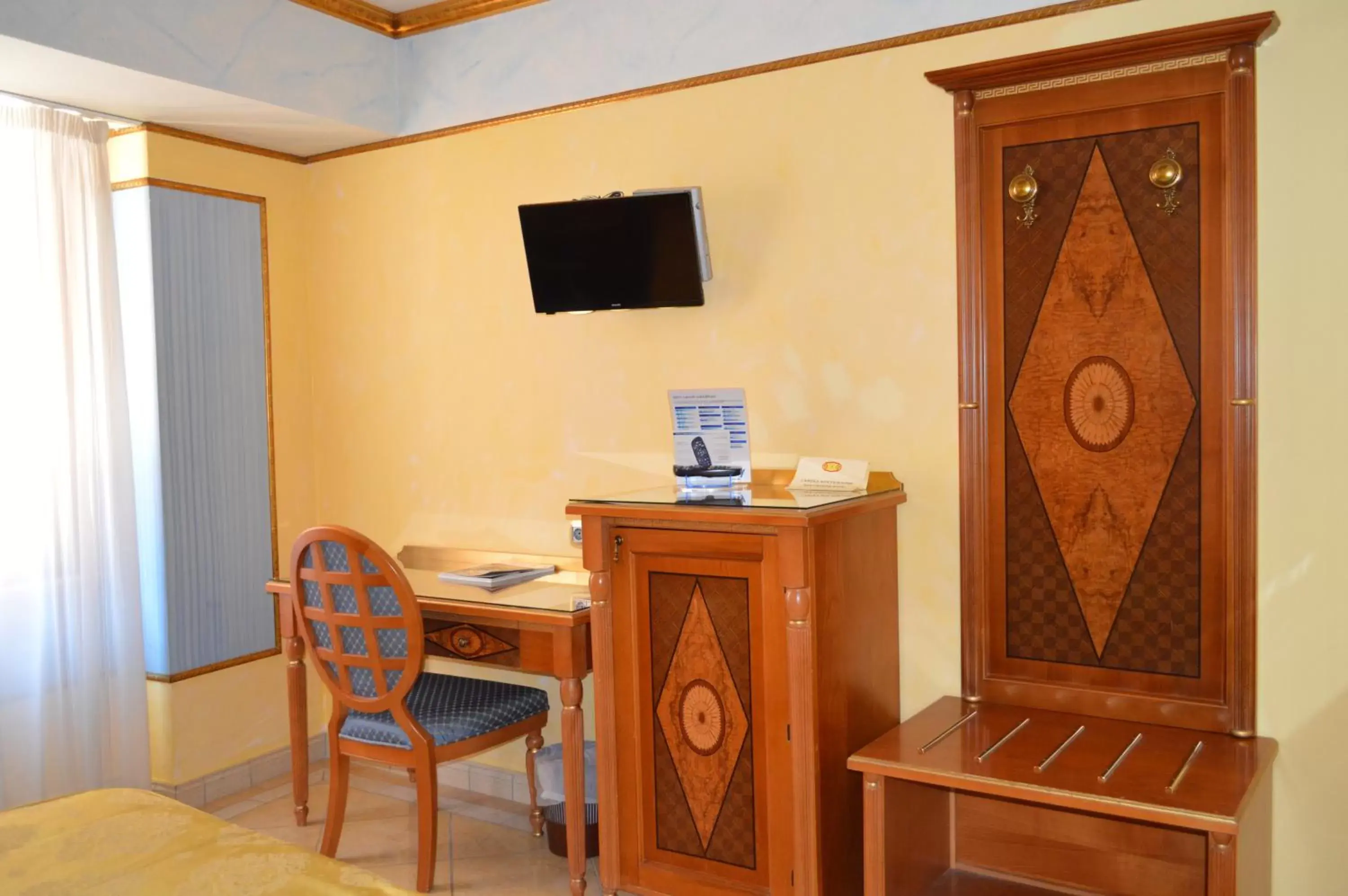 Decorative detail, Coffee/Tea Facilities in Hotel Il Principe