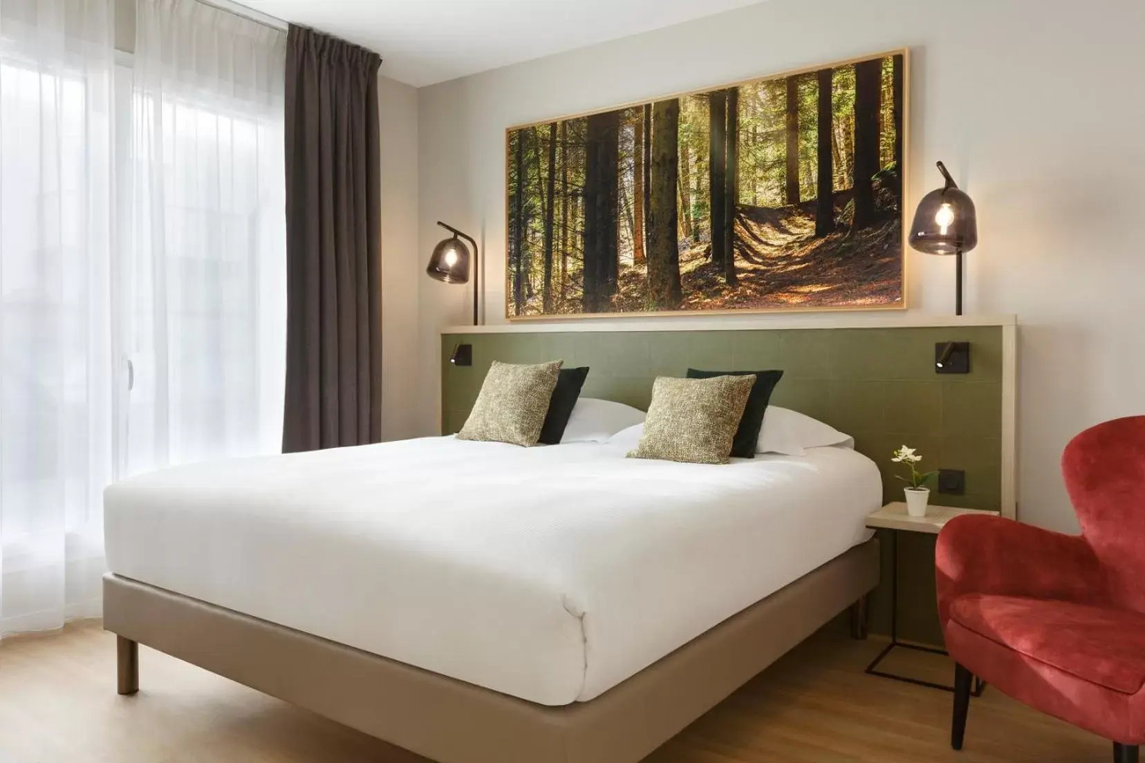 Bedroom, Bed in Citadines Eurometropole Strasbourg Bedroom, Bed in Citadines Eurometropole Strasbourg