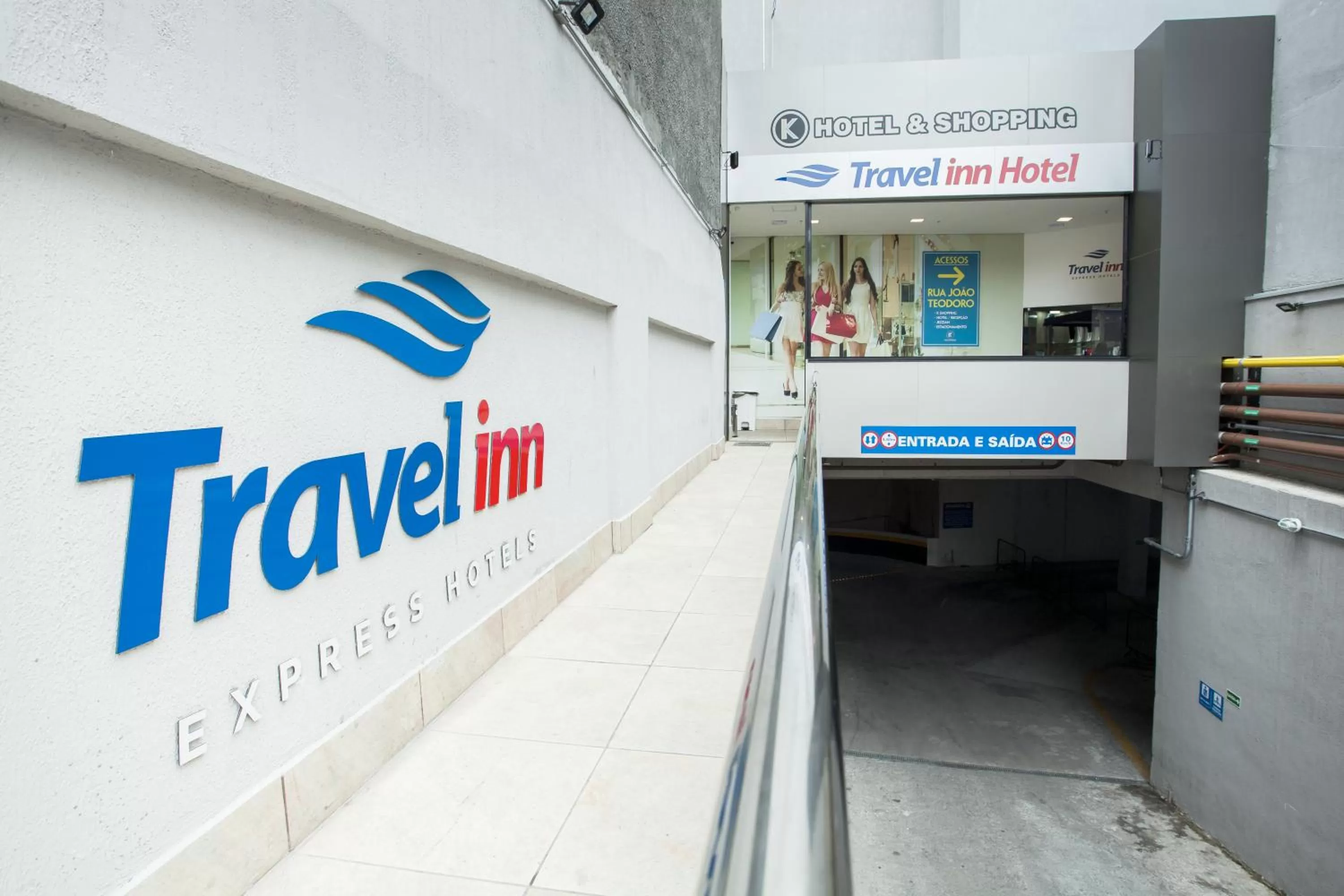 Facade/entrance in Travel Inn Express Hotels Brás