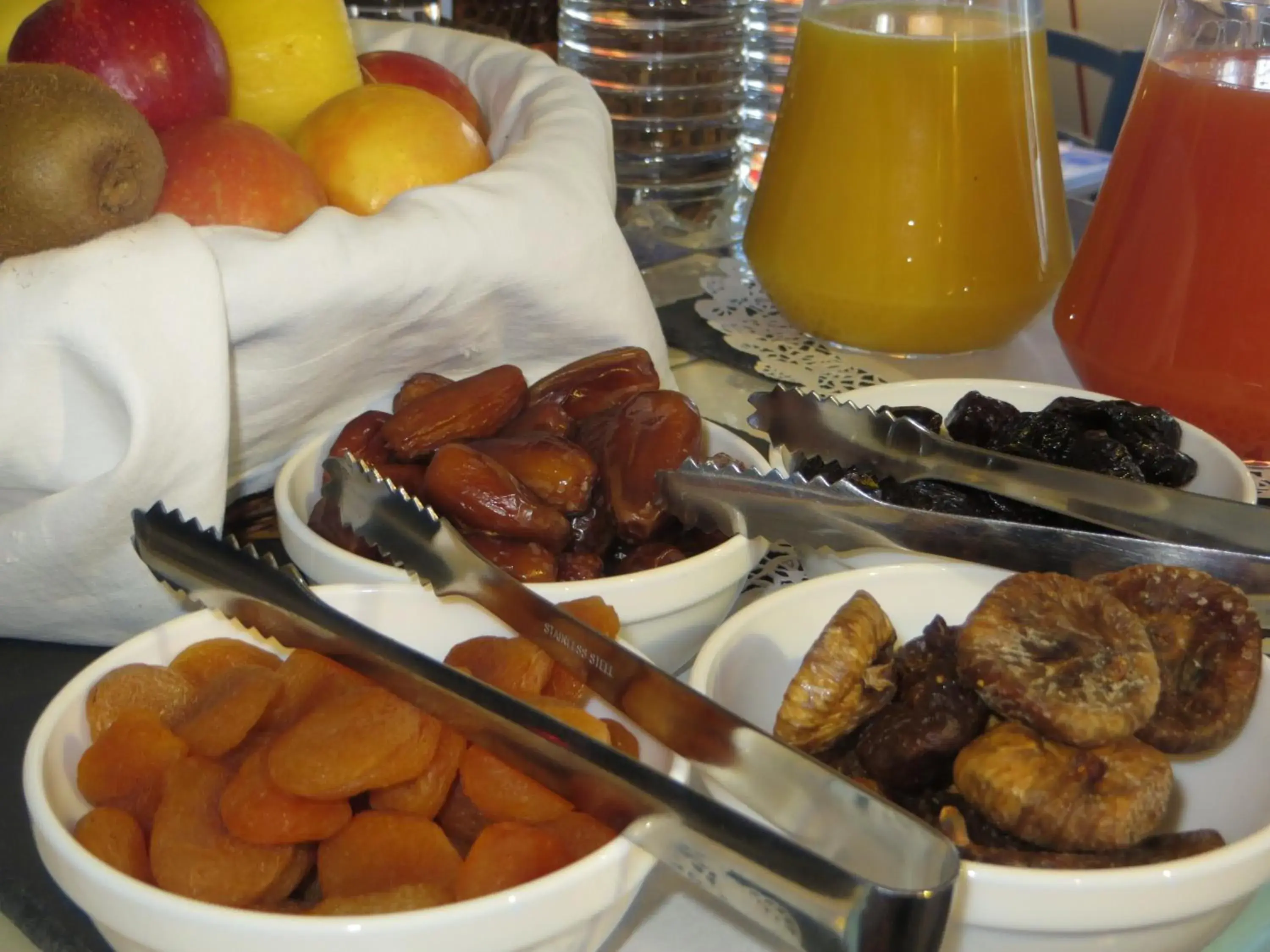 Food and drinks, Breakfast in Hôtel Les Embruns Sables d'Olonne