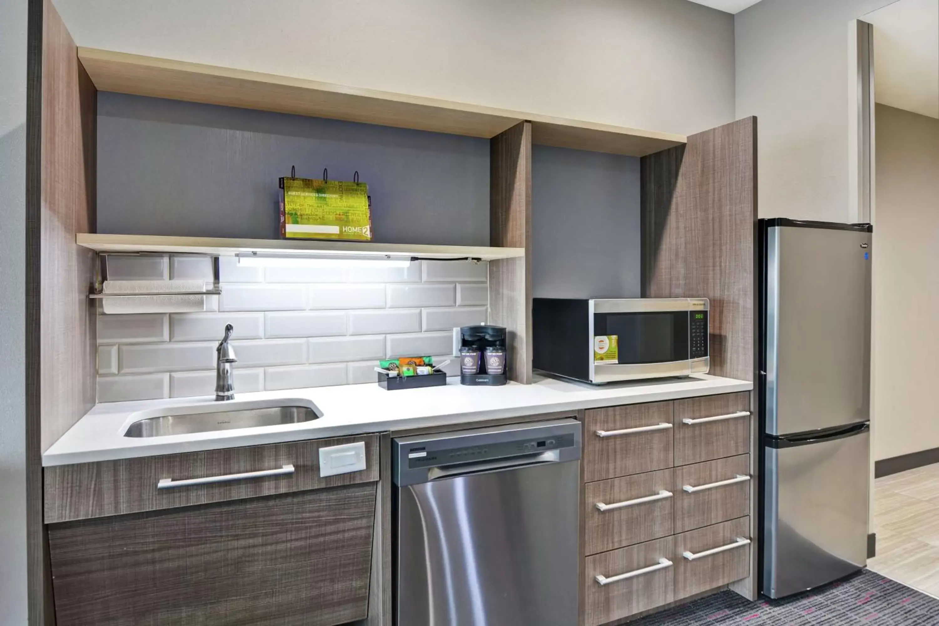 Kitchen or kitchenette, Kitchen/Kitchenette in Home2 Suites By Hilton Pecos Tx