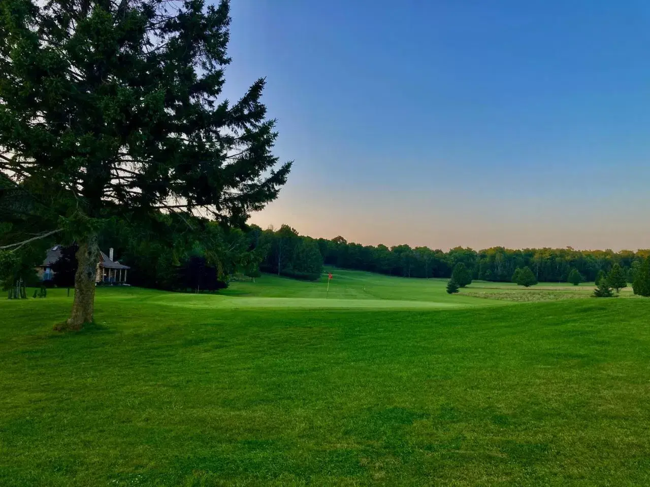 Golfcourse in Garden Grove Retreat & Lodging near Pictured Rocks, Fayette, Trails