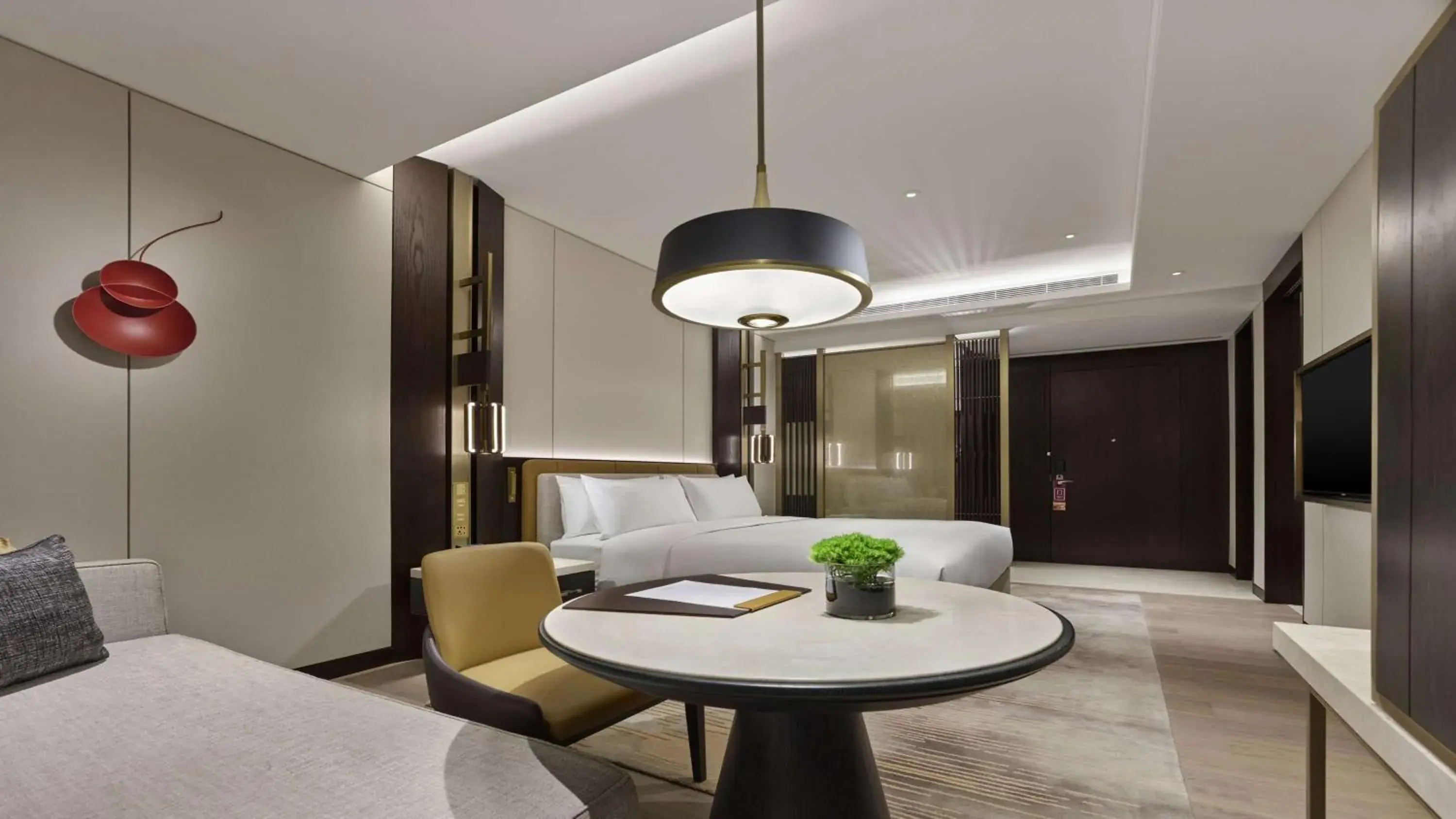 Bedroom, Seating Area in Hilton Lanzhou City Center